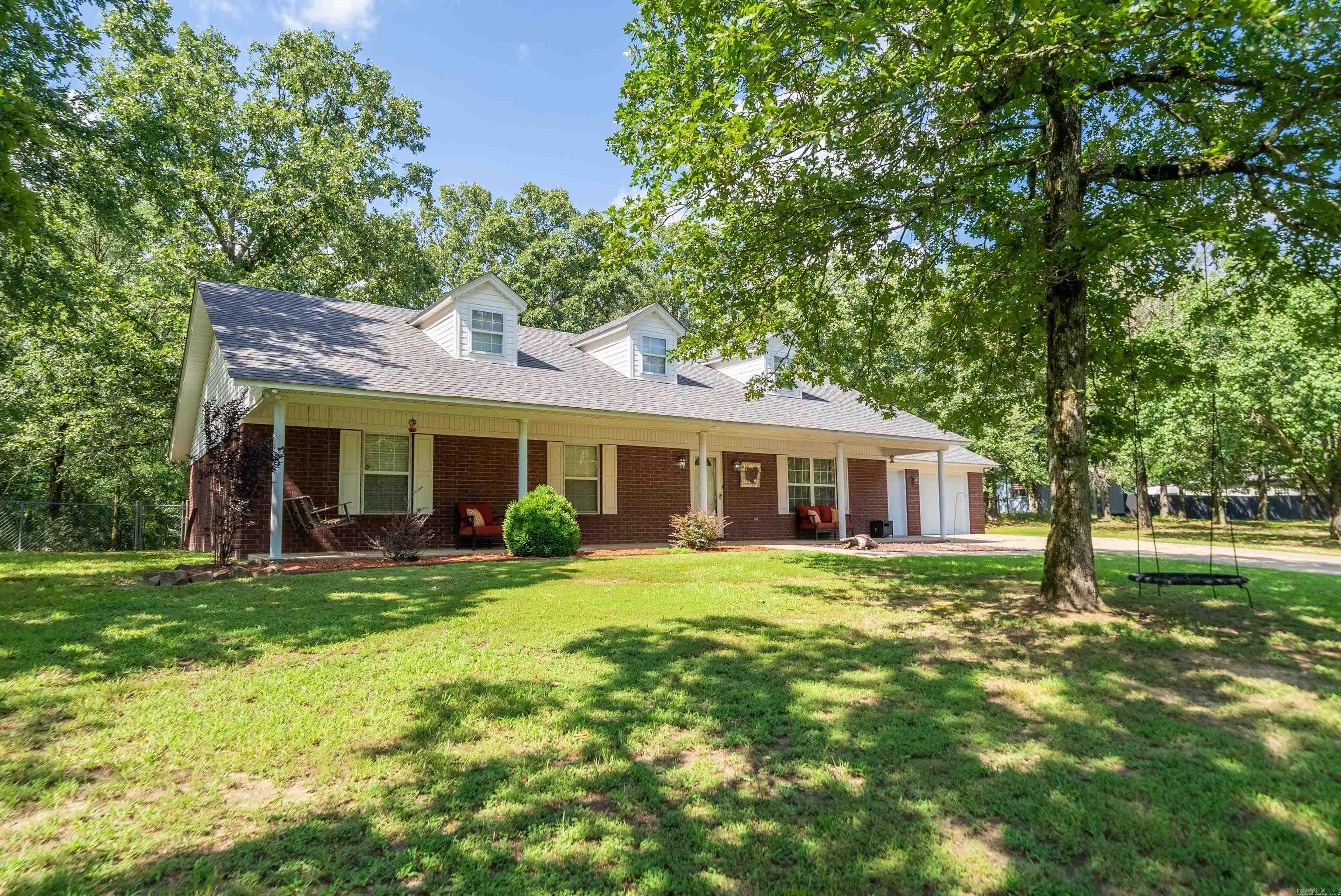 PARKWAY VILLAGE - Residential