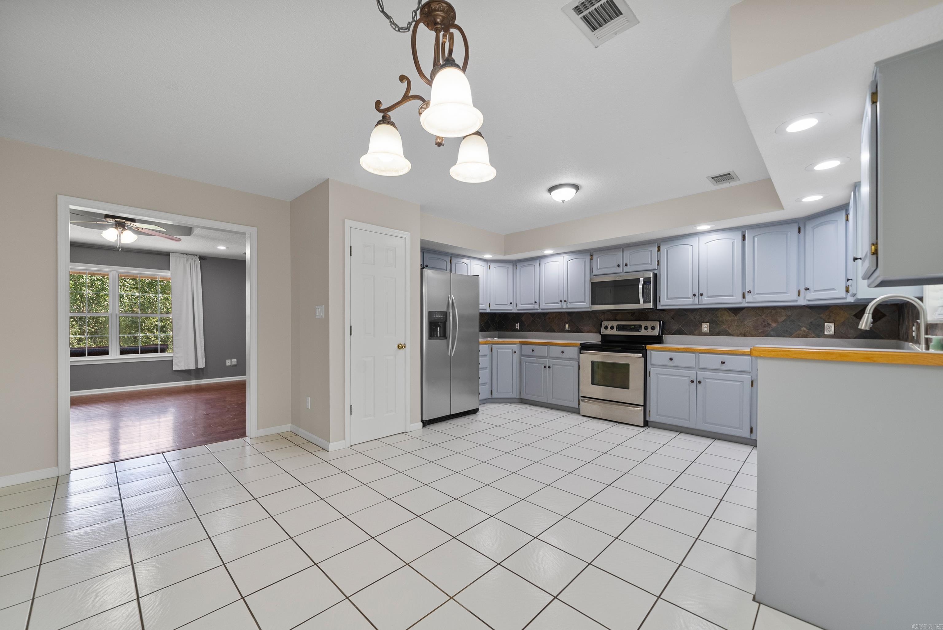 PARKWAY VILLAGE - Residential