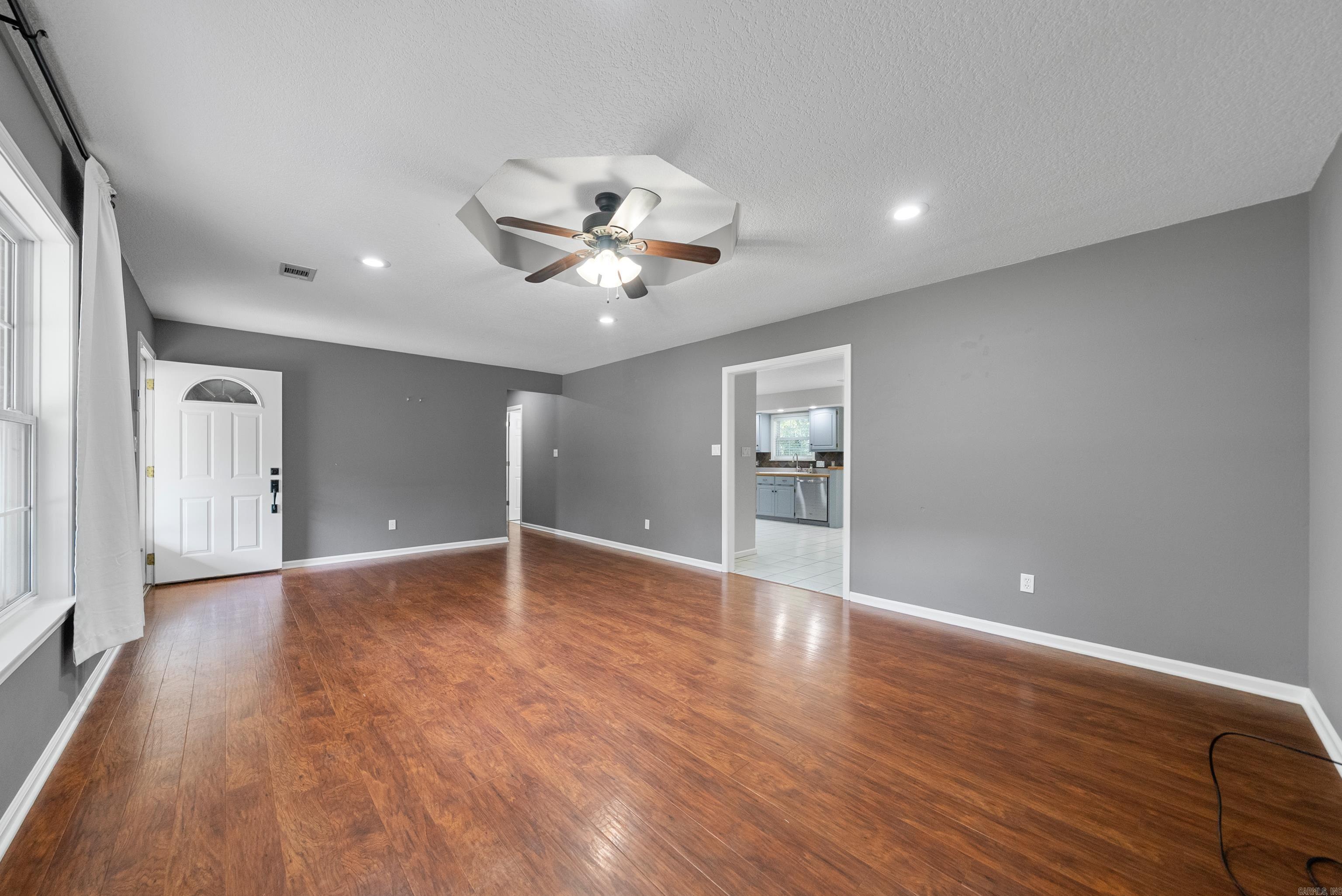 PARKWAY VILLAGE - Residential