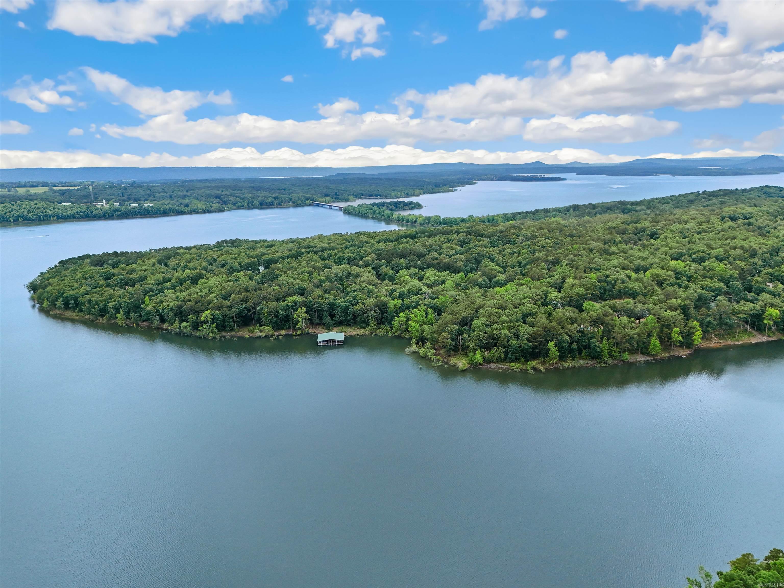 MYSTIC ISLE - LAKE - Residential