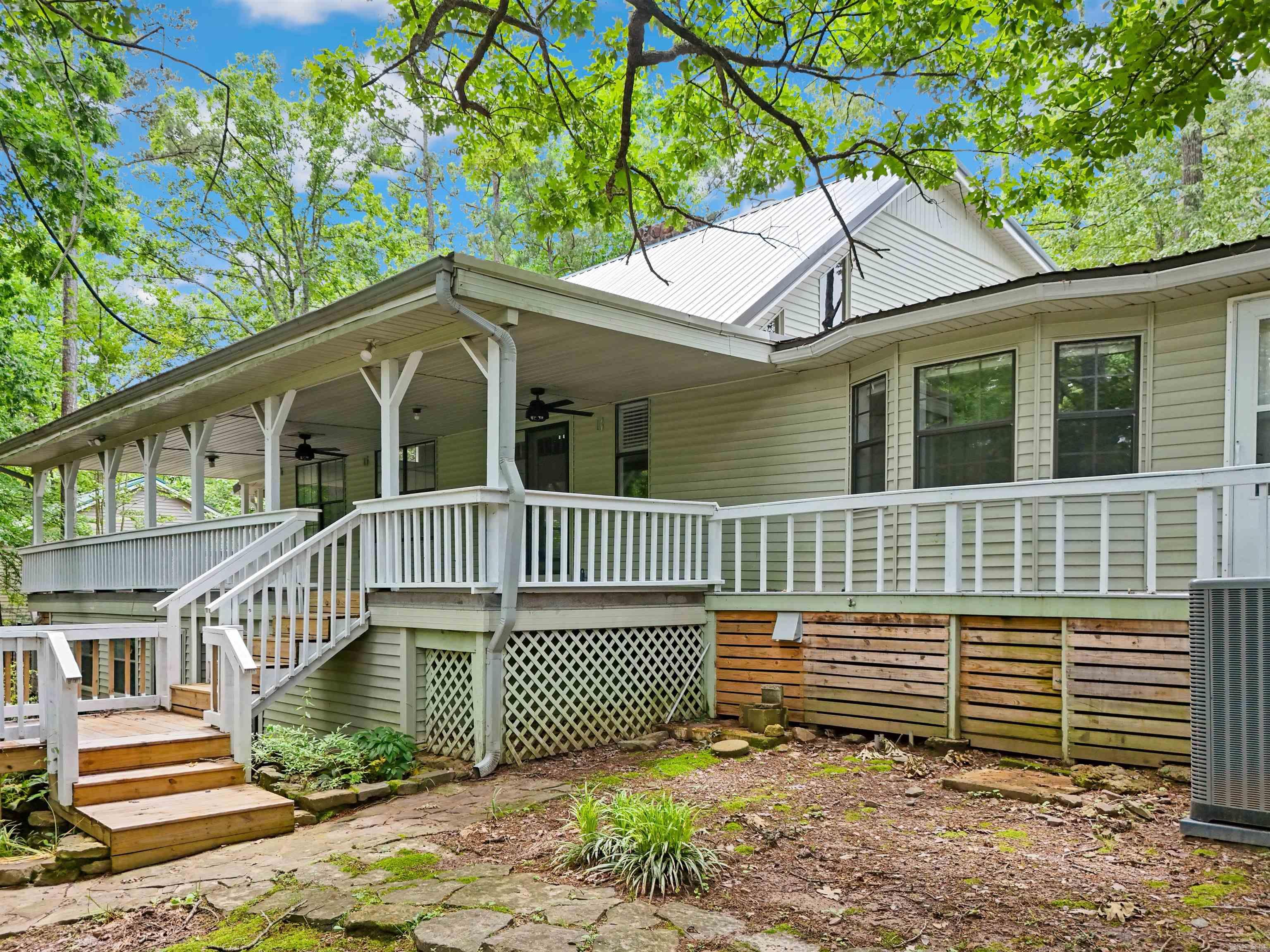 MYSTIC ISLE - LAKE - Residential