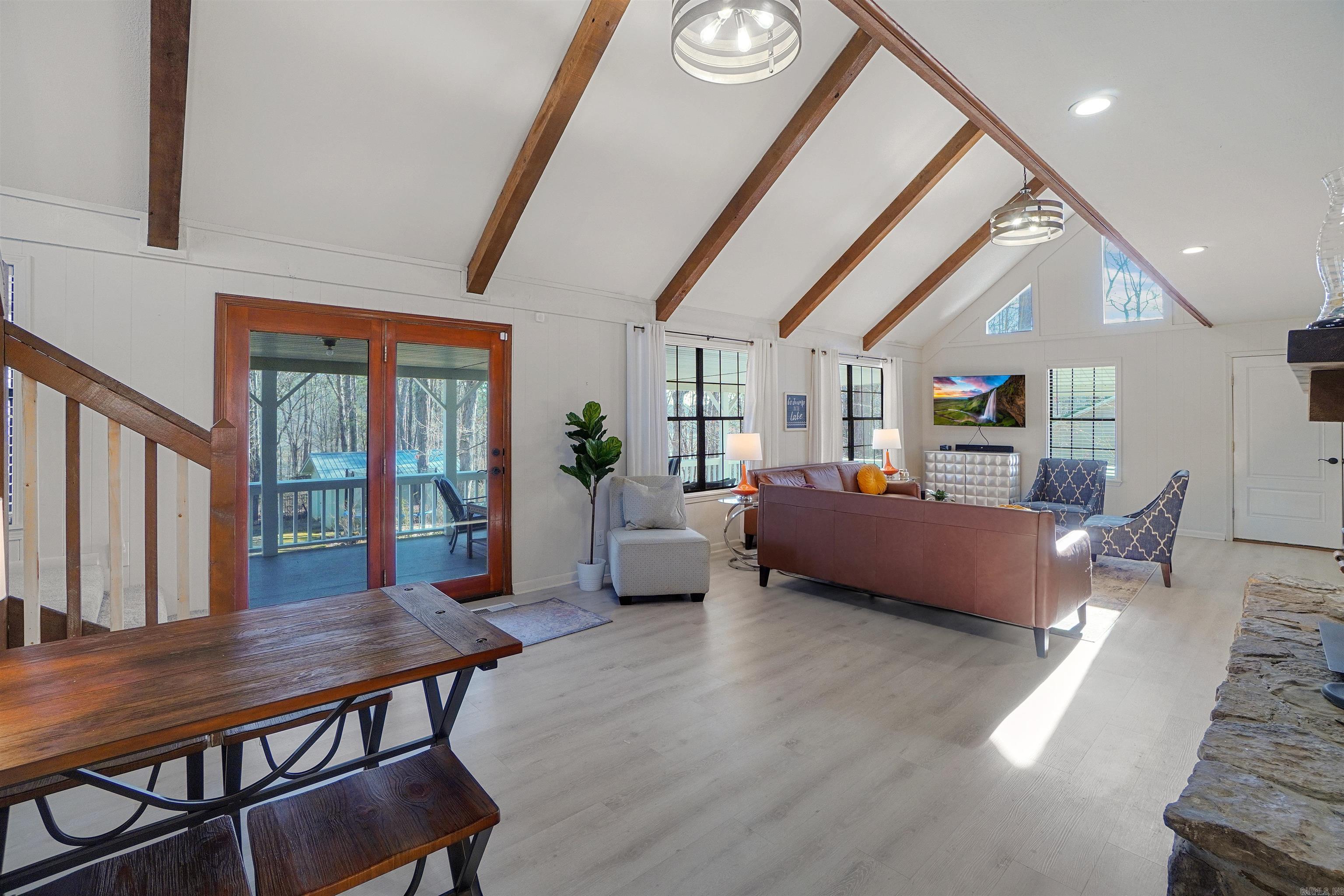 MYSTIC ISLE - LAKE - Residential