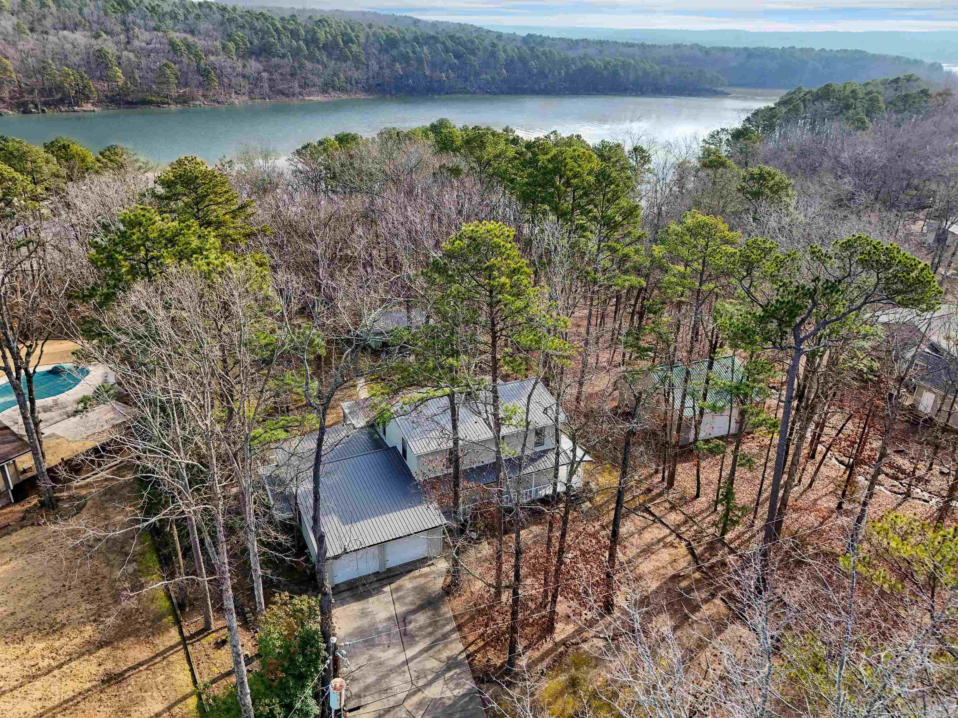 MYSTIC ISLE - LAKE - Residential