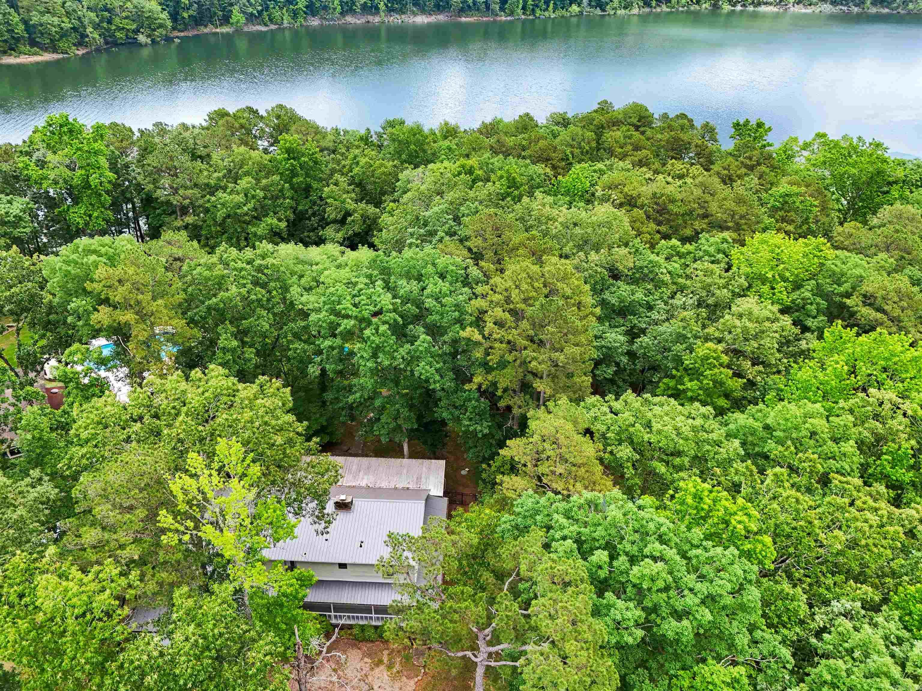 MYSTIC ISLE - LAKE - Residential