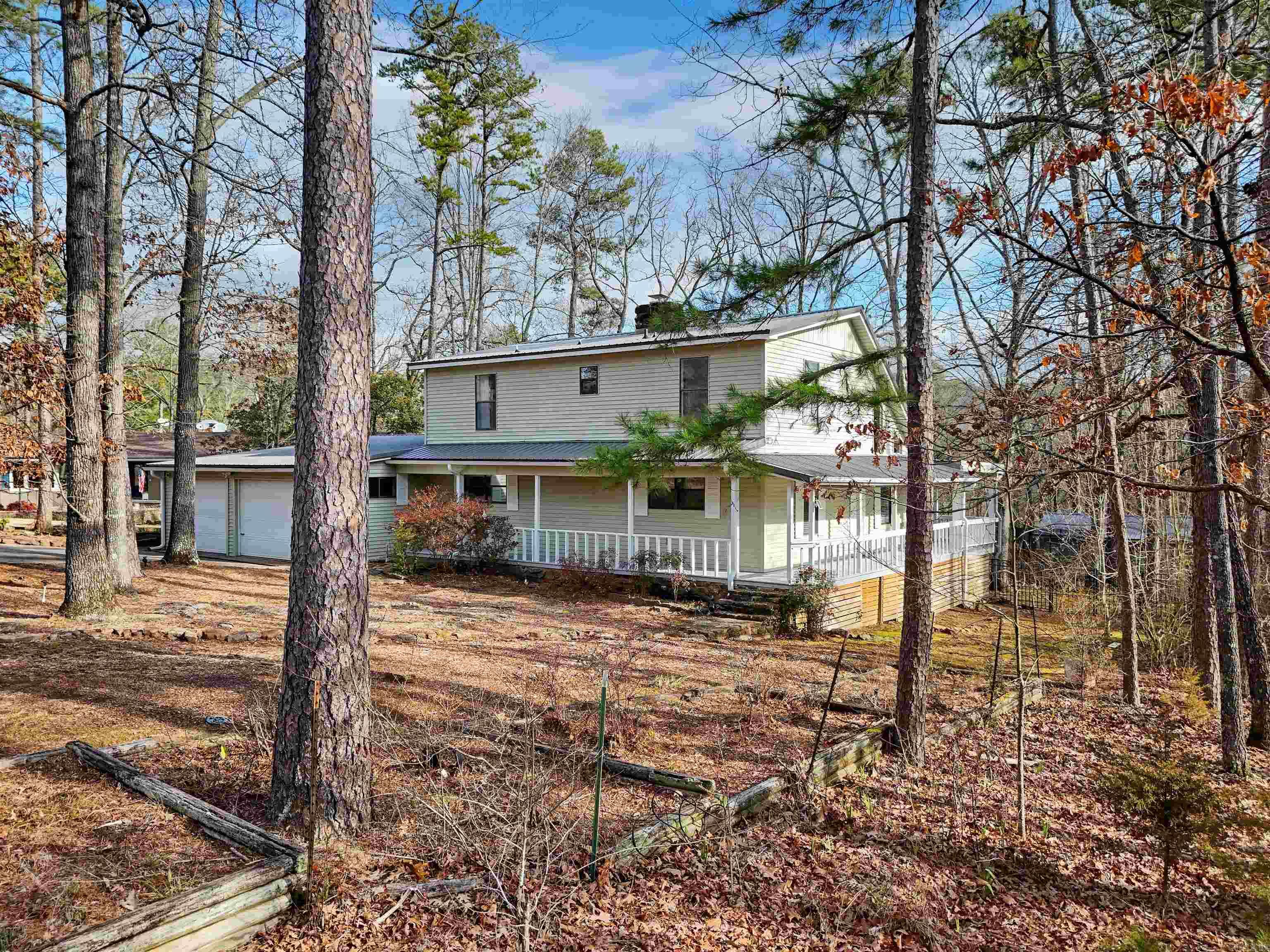 MYSTIC ISLE - LAKE - Residential