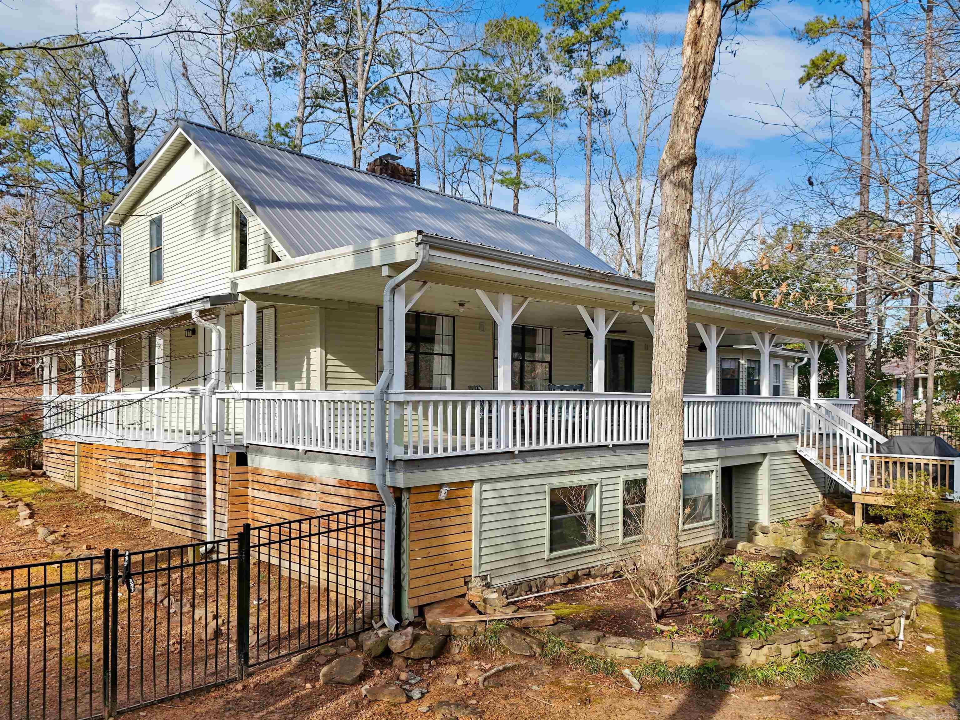 MYSTIC ISLE - LAKE - Residential