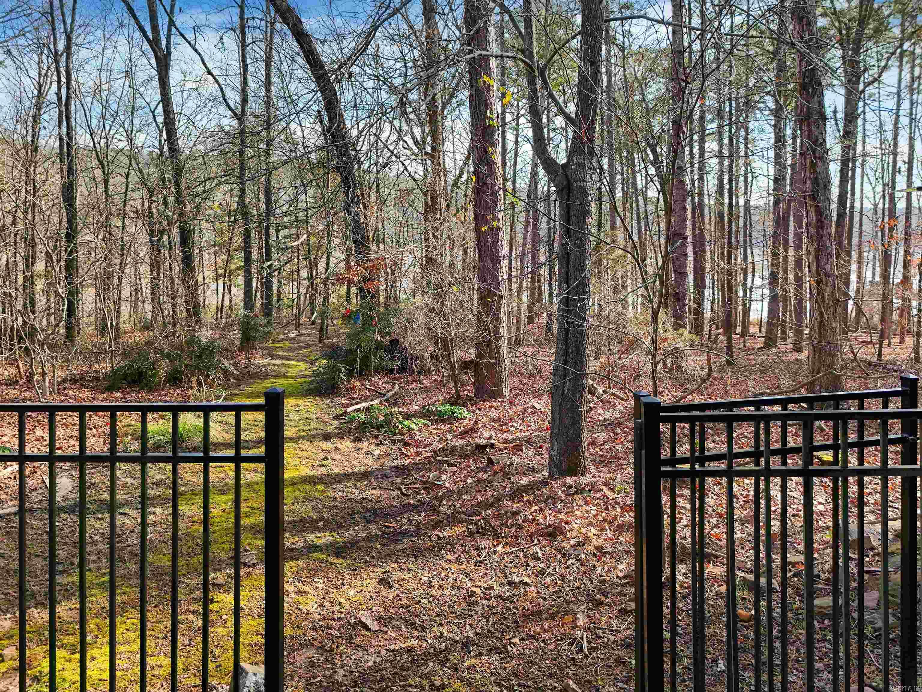 MYSTIC ISLE - LAKE - Residential