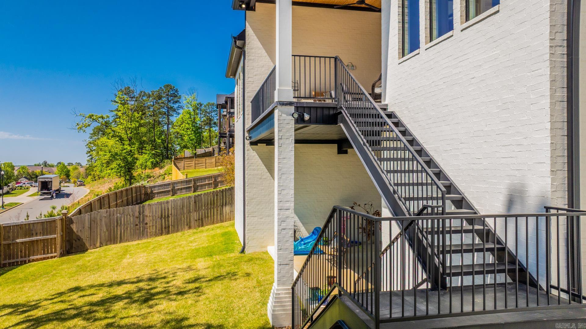 CHENAL VALLEY "FALSTONE COURT" - Residential