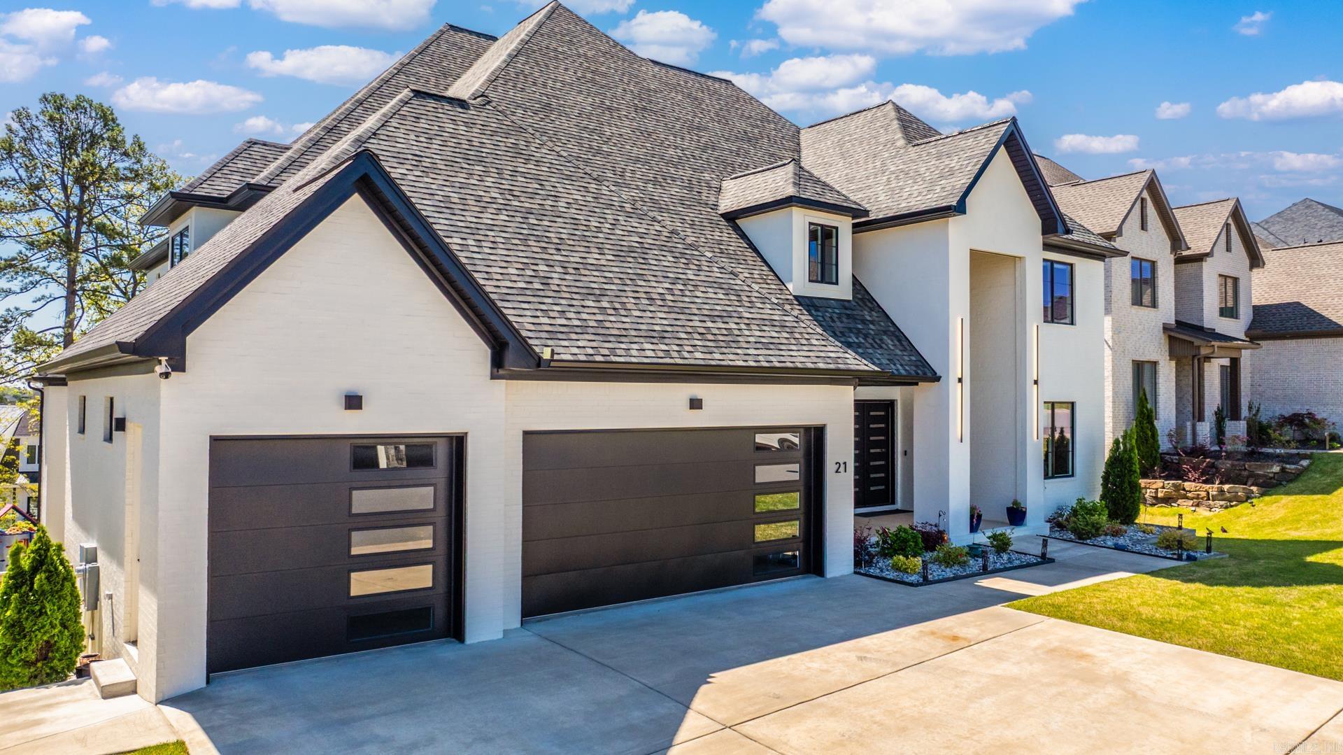 CHENAL VALLEY "FALSTONE COURT" - Residential