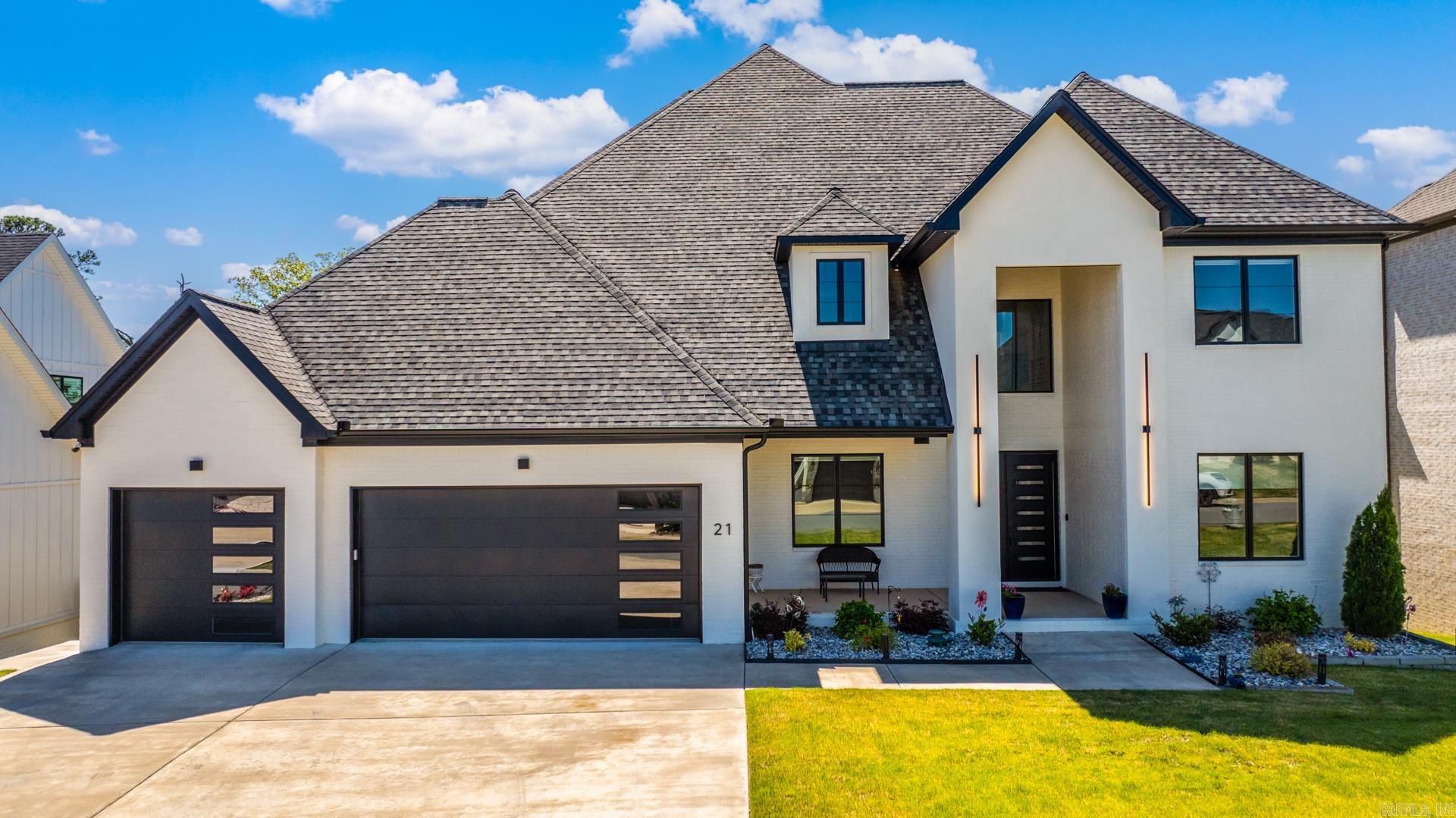 CHENAL VALLEY "FALSTONE COURT" - Residential