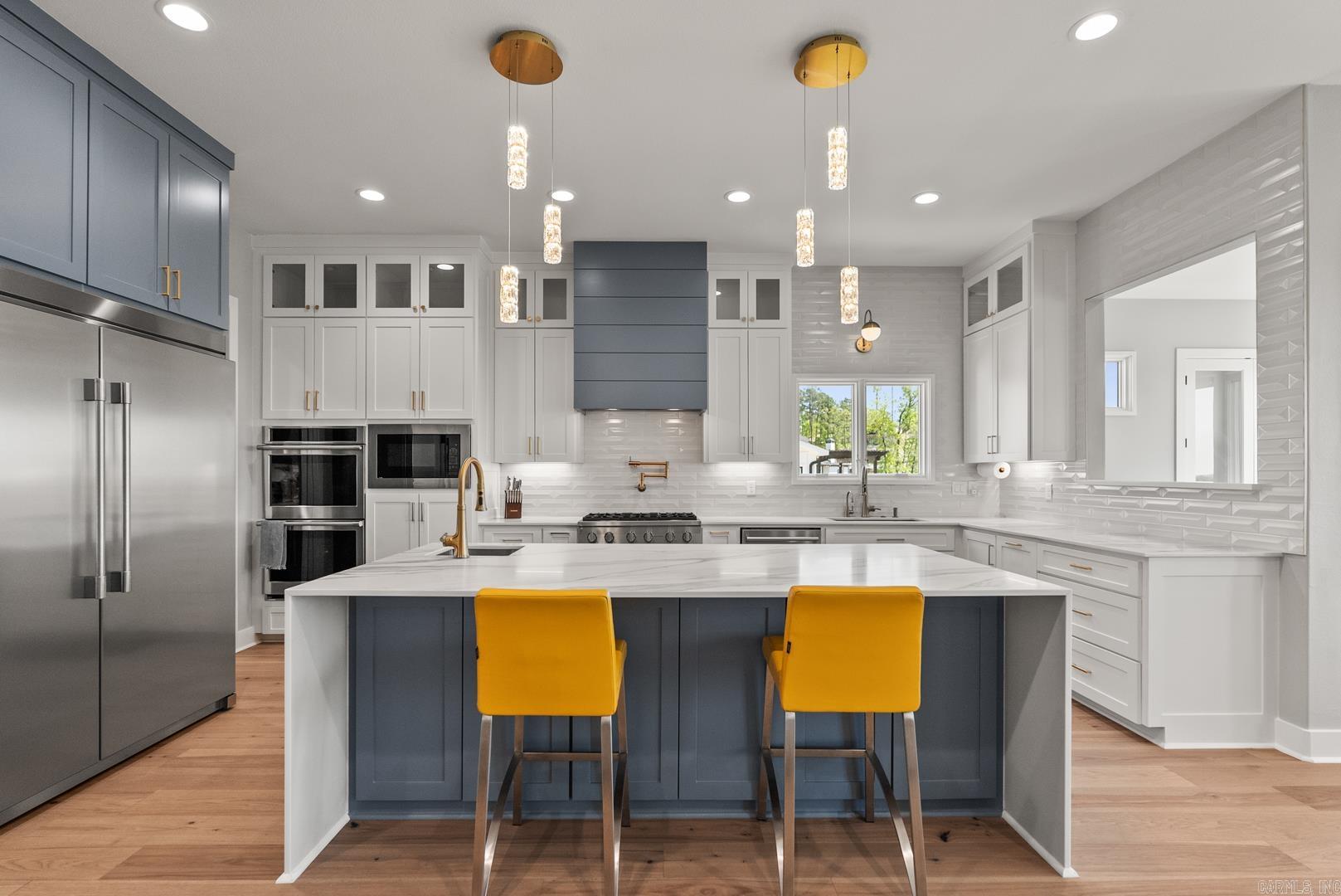 CHENAL VALLEY "FALSTONE COURT" - Residential