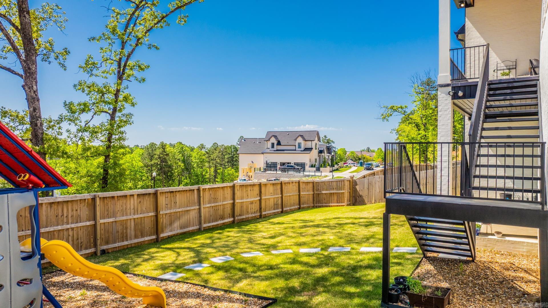 CHENAL VALLEY "FALSTONE COURT" - Residential