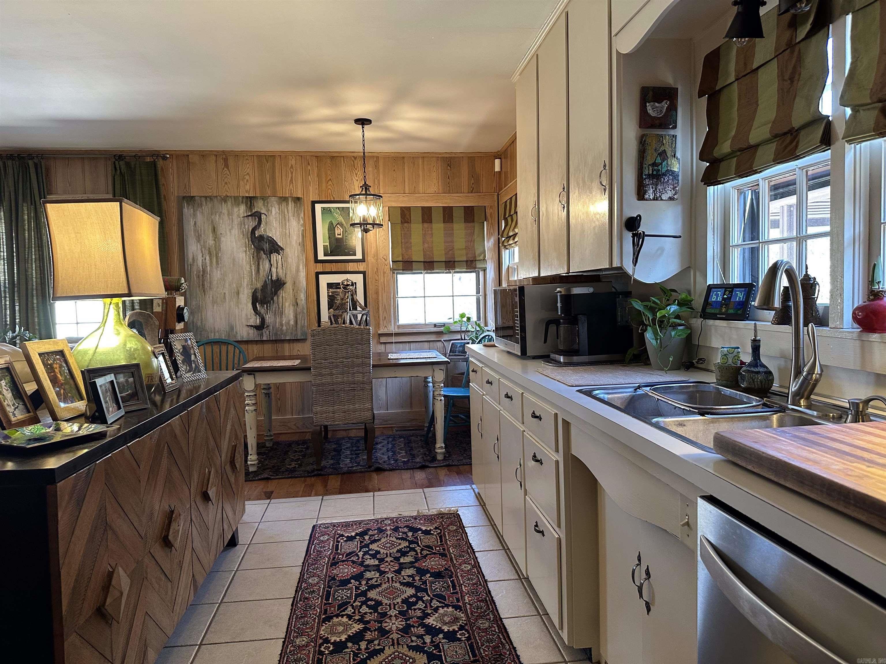 THOMPSON, M.G. - Residential