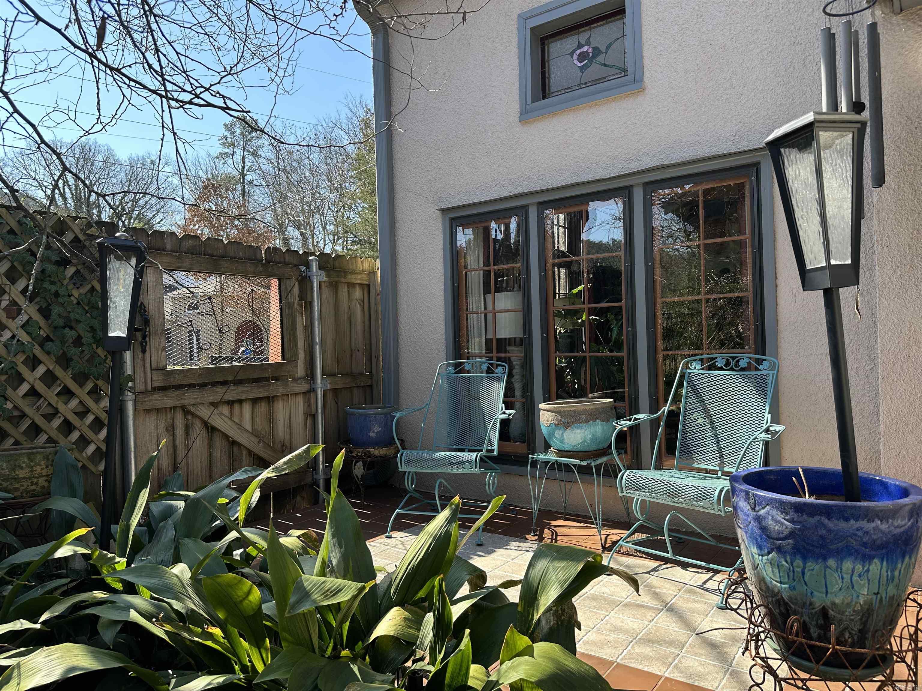 THOMPSON, M.G. - Residential