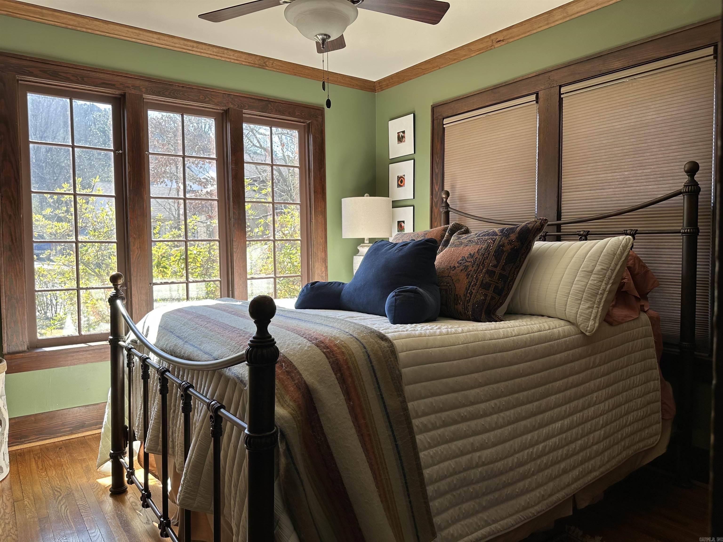 THOMPSON, M.G. - Residential