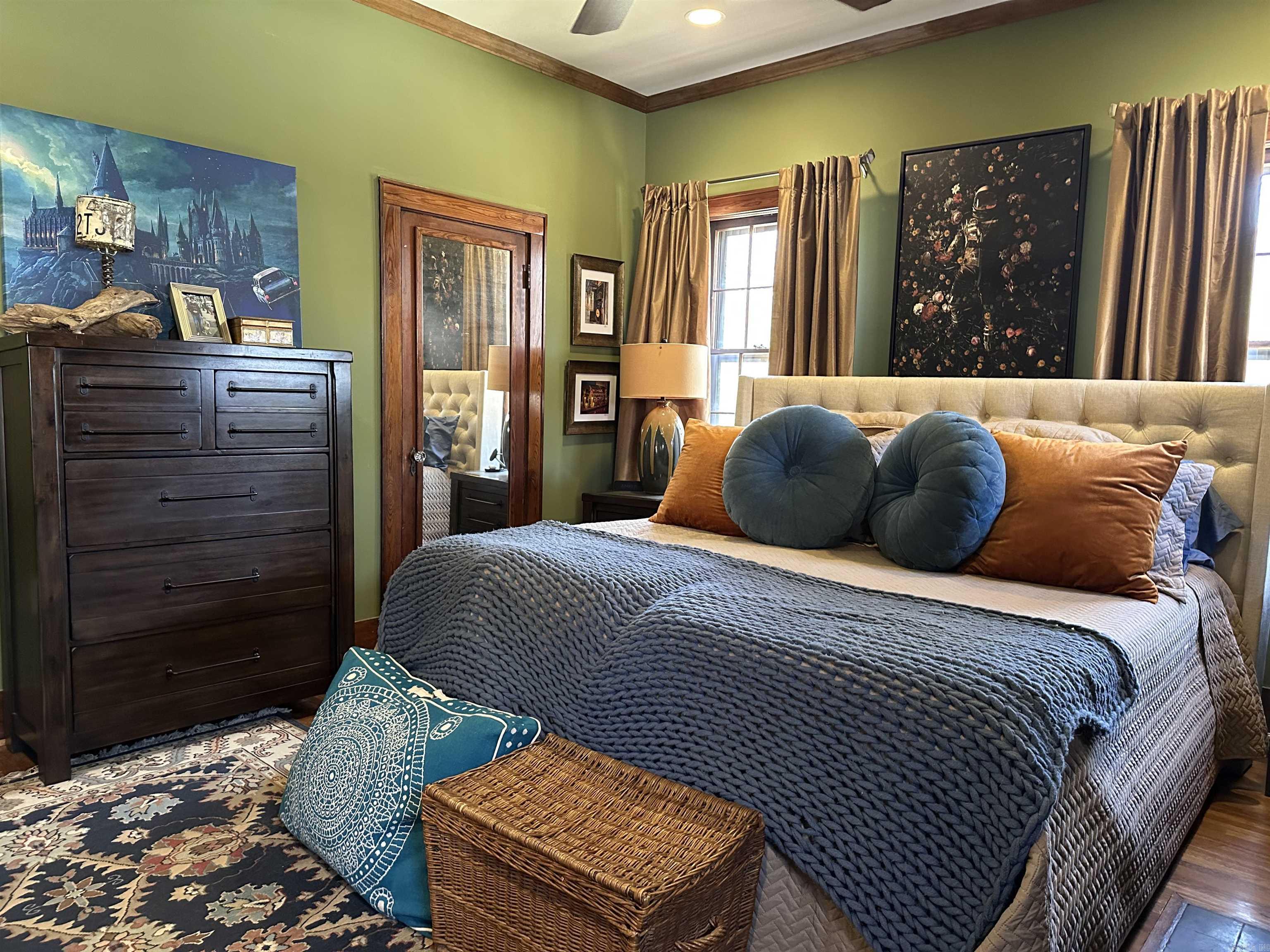 THOMPSON, M.G. - Residential