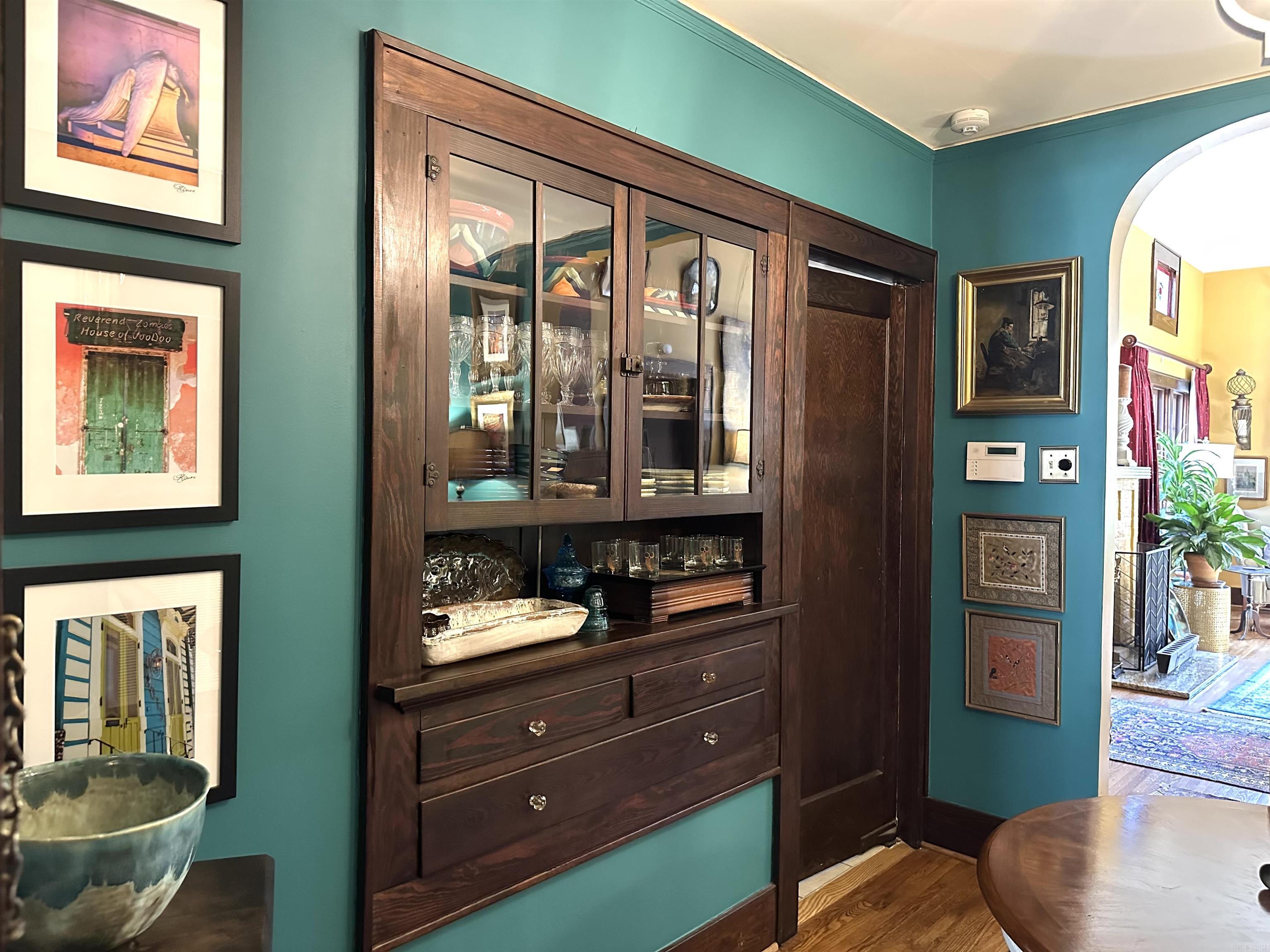 THOMPSON, M.G. - Residential