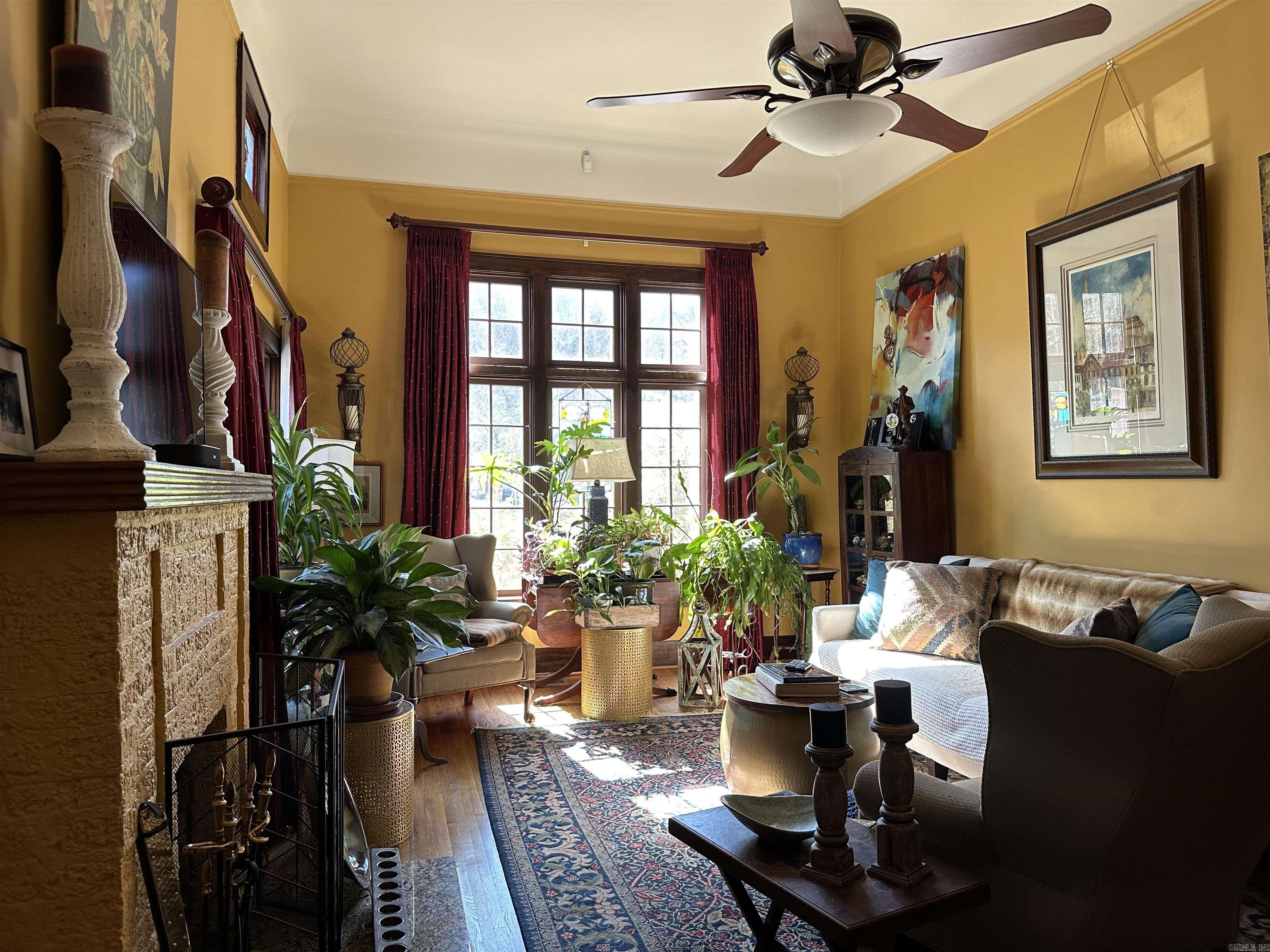 THOMPSON, M.G. - Residential