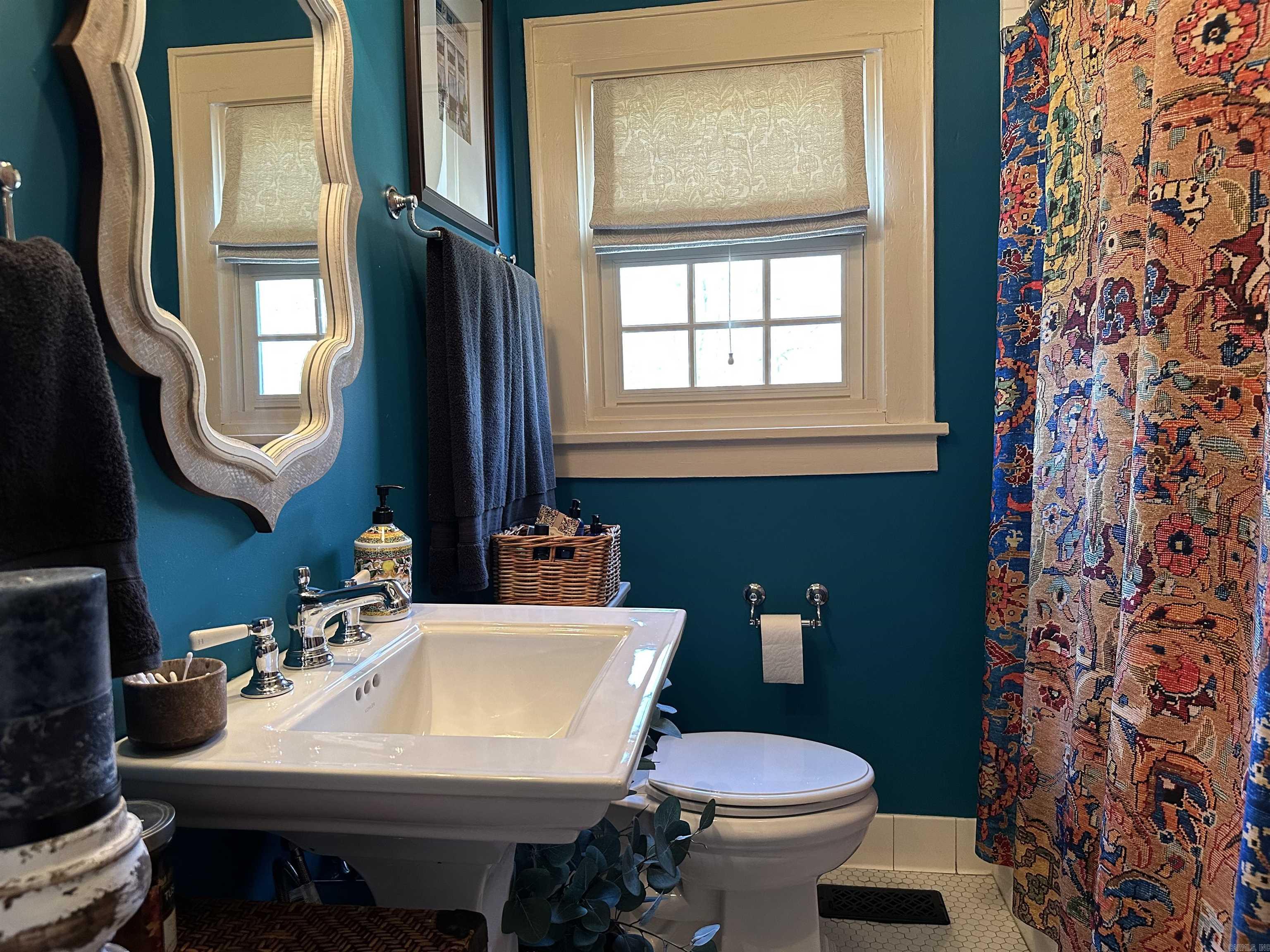 THOMPSON, M.G. - Residential