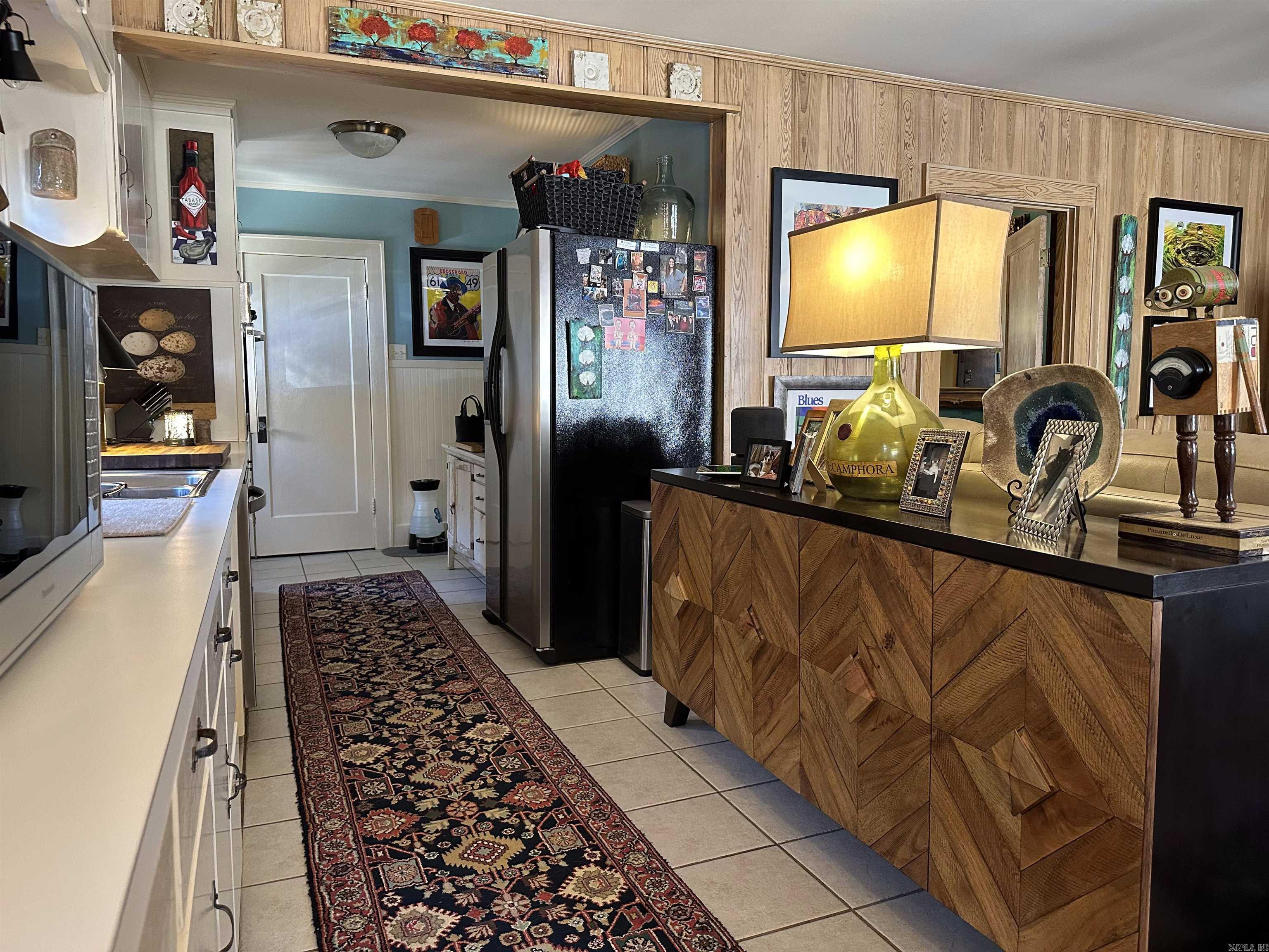 THOMPSON, M.G. - Residential