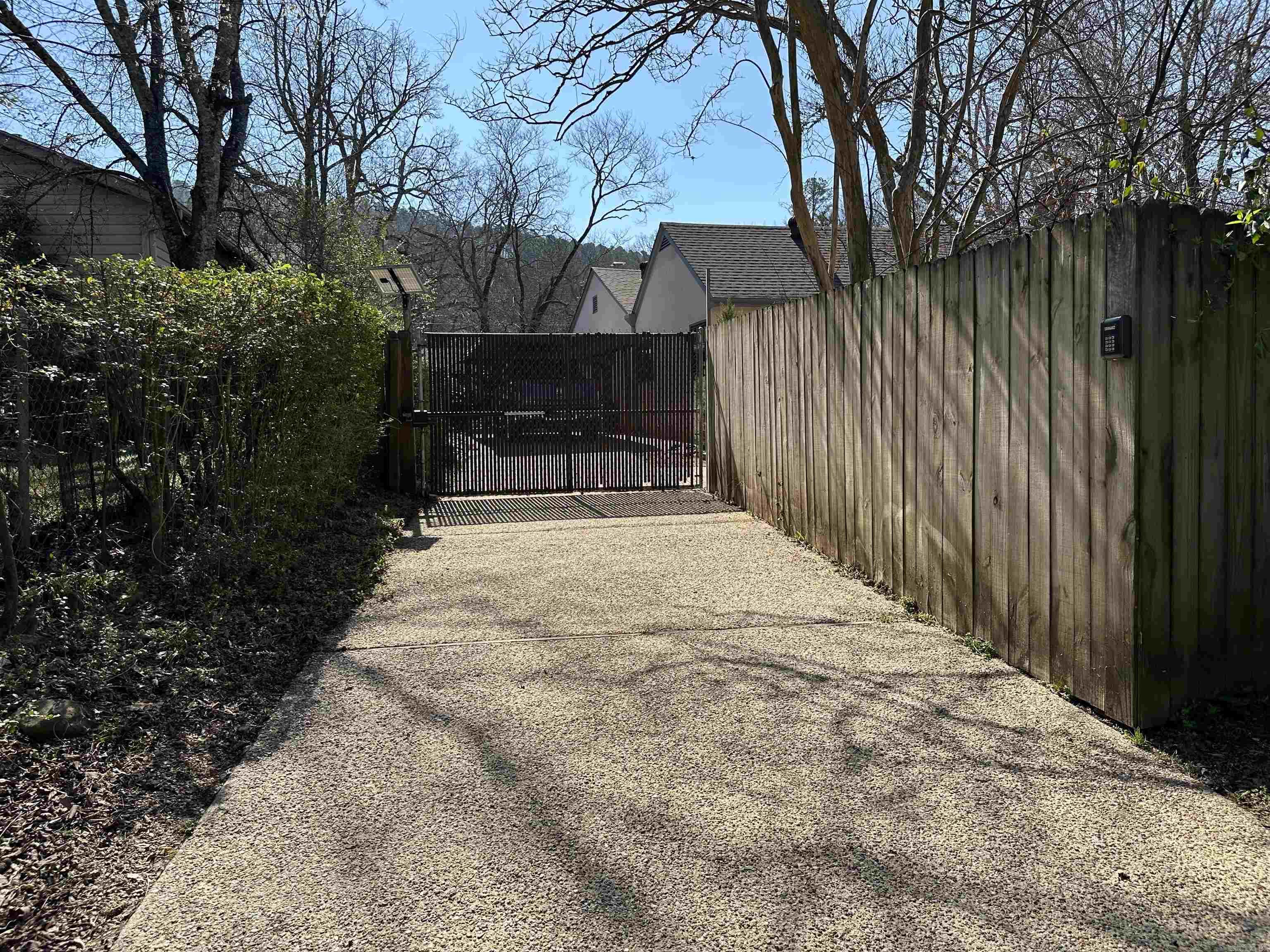 THOMPSON, M.G. - Residential