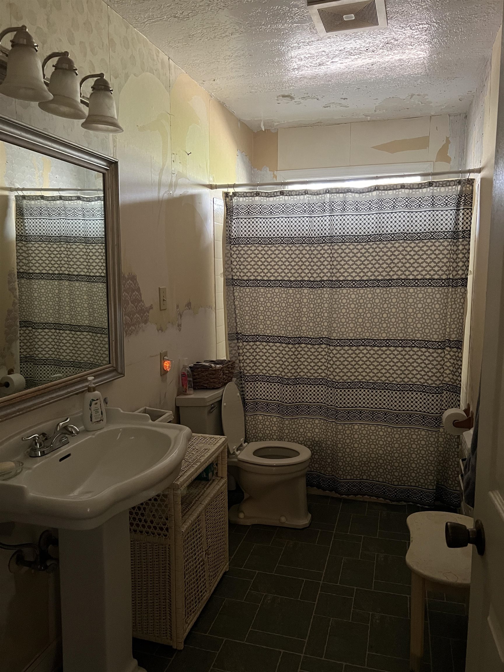 POINT O`WOODS ADDN - Residential