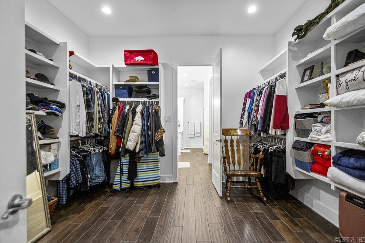 NORTH SHORE @ HURRICANE LAKE EST - Residential