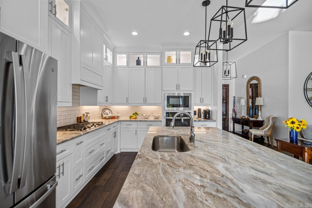 NORTH SHORE @ HURRICANE LAKE EST - Residential