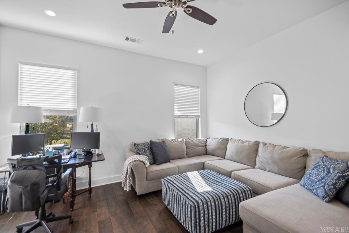 NORTH SHORE @ HURRICANE LAKE EST - Residential