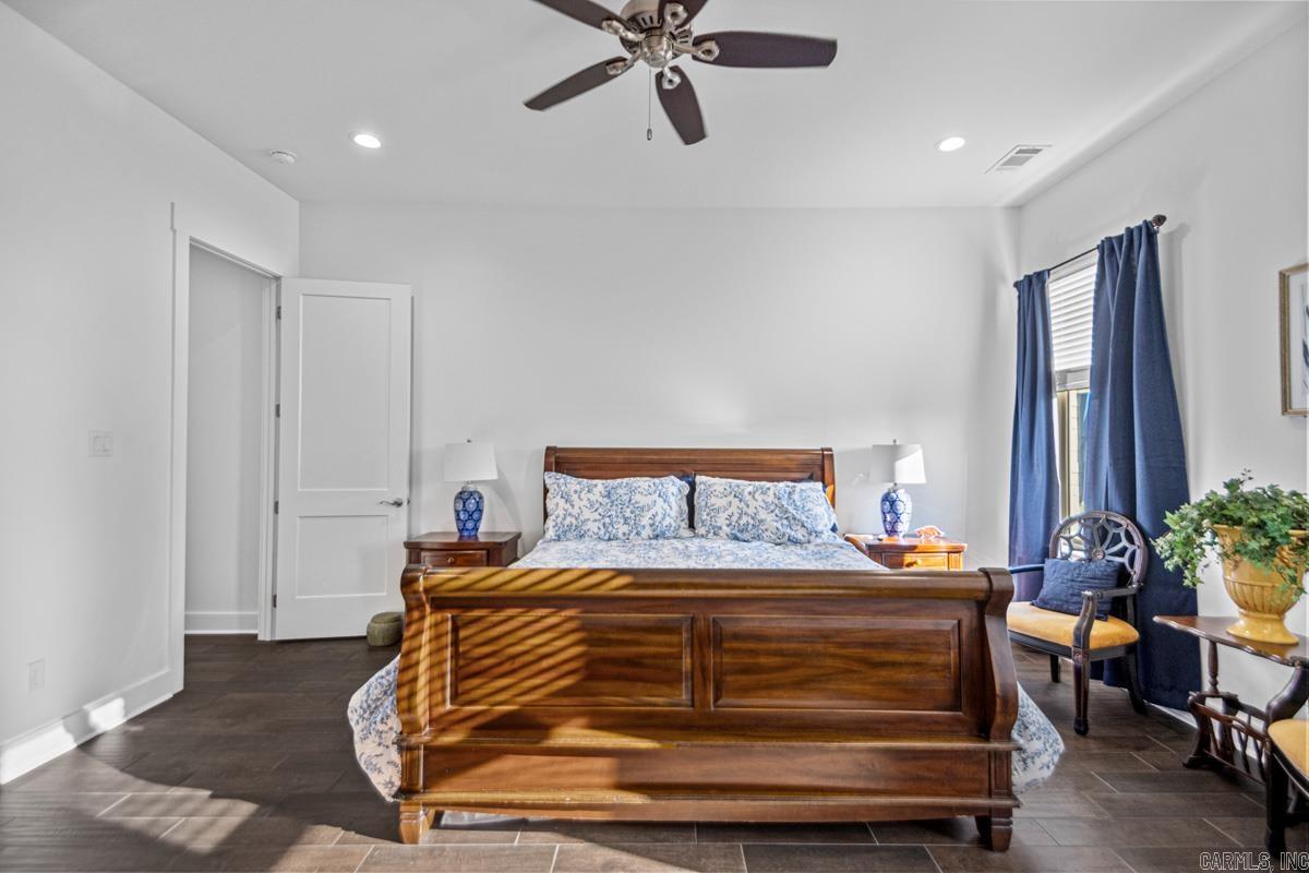 NORTH SHORE @ HURRICANE LAKE EST - Residential