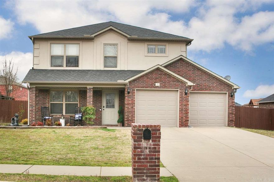 Cute as can be 3 bedroom, 2.5 bath home in convenient Cabot subdivision. Hardwood floors, granite countertops, & fully fenced backyard with covered patio. $1375 SECURITY DEPOSIT. $25.00 APPLICATION FEE COVERS CREDIT CHECK AND CRIMINAL BACKGROUND CHECK.  NO SMOKING INSIDE THE HOME OR GARAGE. PETS GREATER THAN ONE YEAR OLD ALLOWED WITH OWNER APPROVAL AND PAYMENT OF $250.00 PET FEE, PER PET.