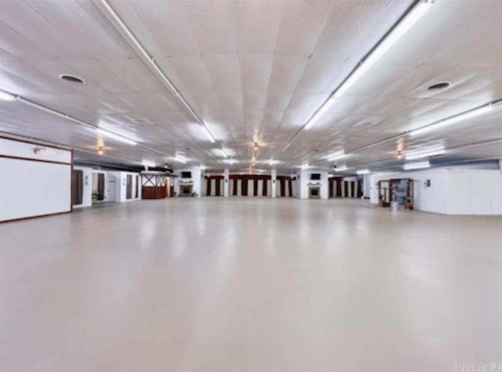 Metes & Bounds - Commercial Sale