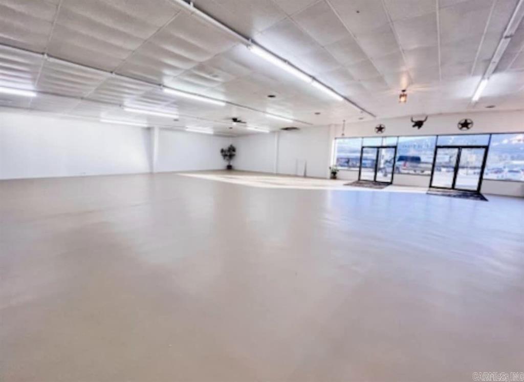 Metes & Bounds - Commercial Sale