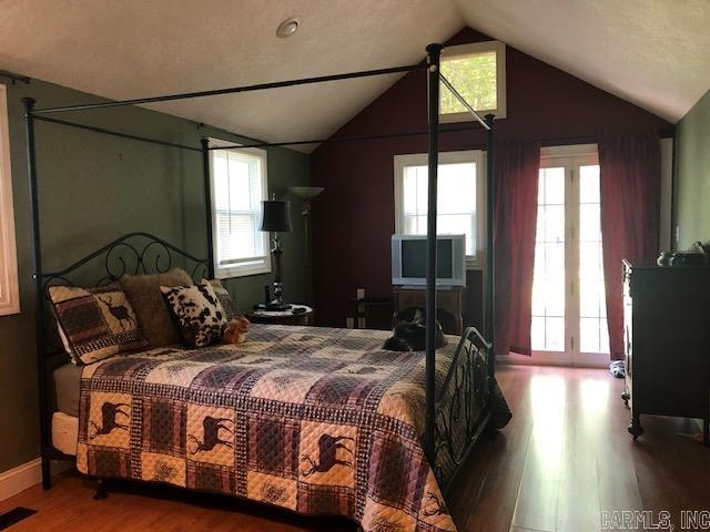 Metes & Bounds - Residential Income