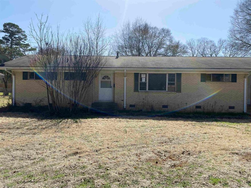 Check out this 3 bedroom 2 bath house with a fully fenced back yard and outdoor storage building.  Would make a great first time home for someone who wants to fix things up just they way they want or a great investment property.  Close to all Malvern has to offer! Property is being sold "AS IS WHERE IS" Agents see remarks.