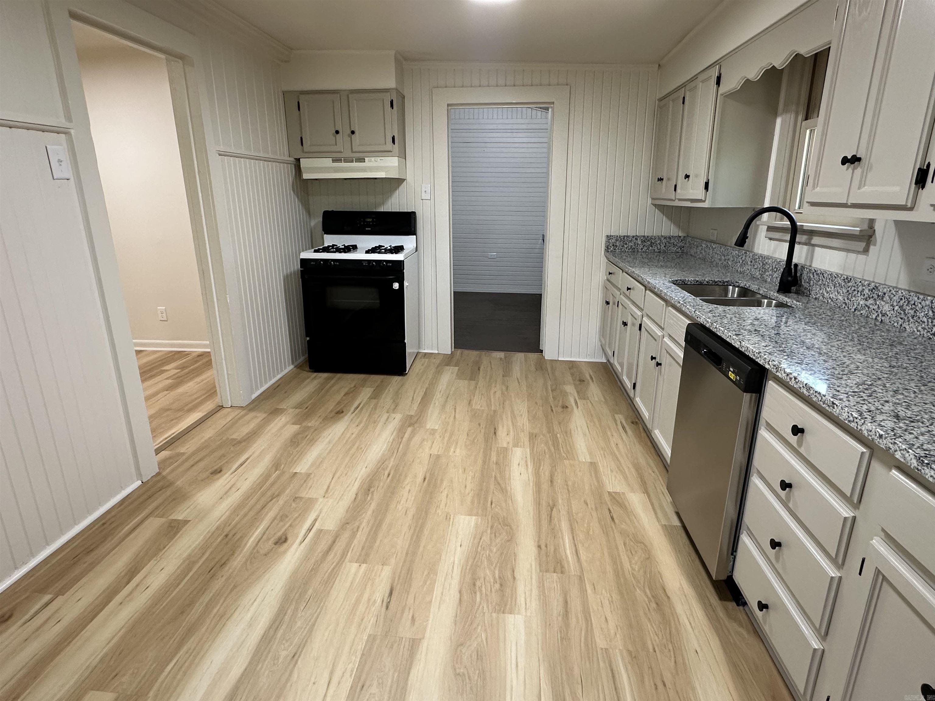 Pleasant View - Residential Lease