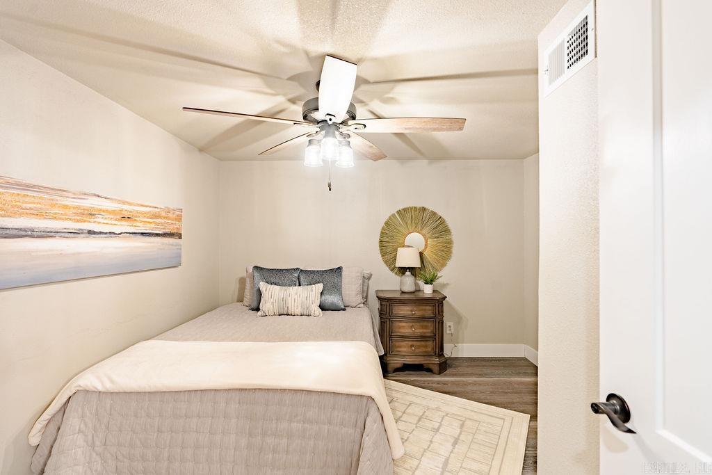 LAKEWOOD ESTATES - Residential