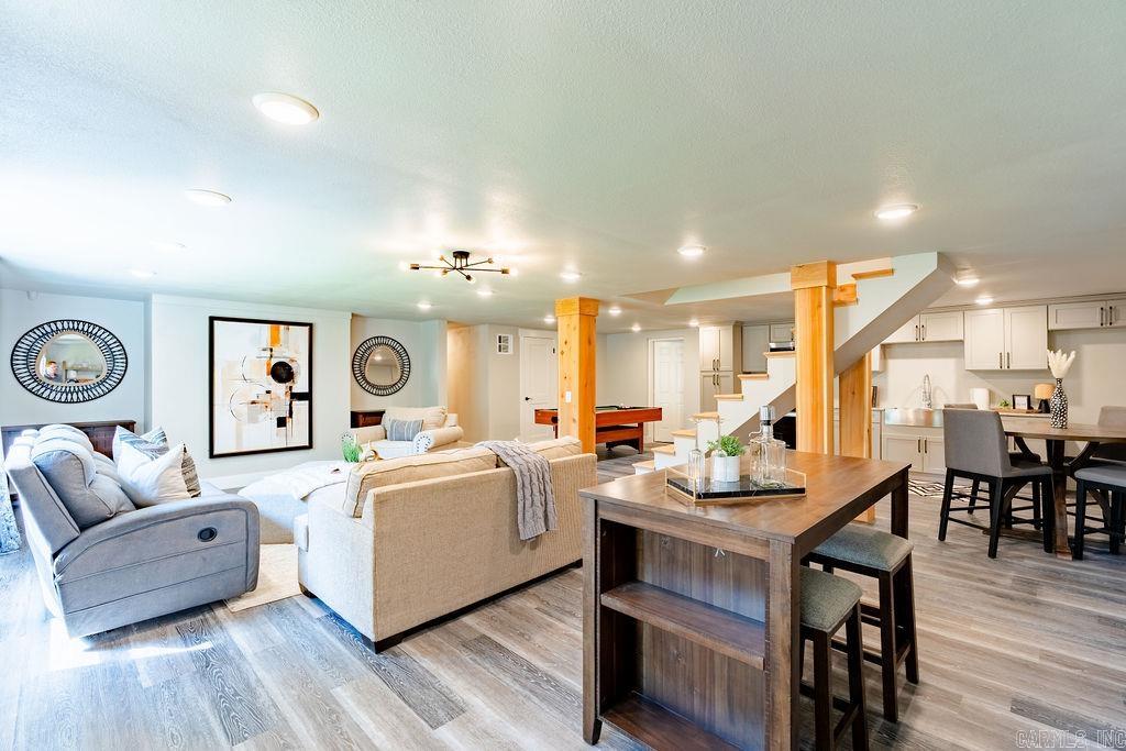 LAKEWOOD ESTATES - Residential