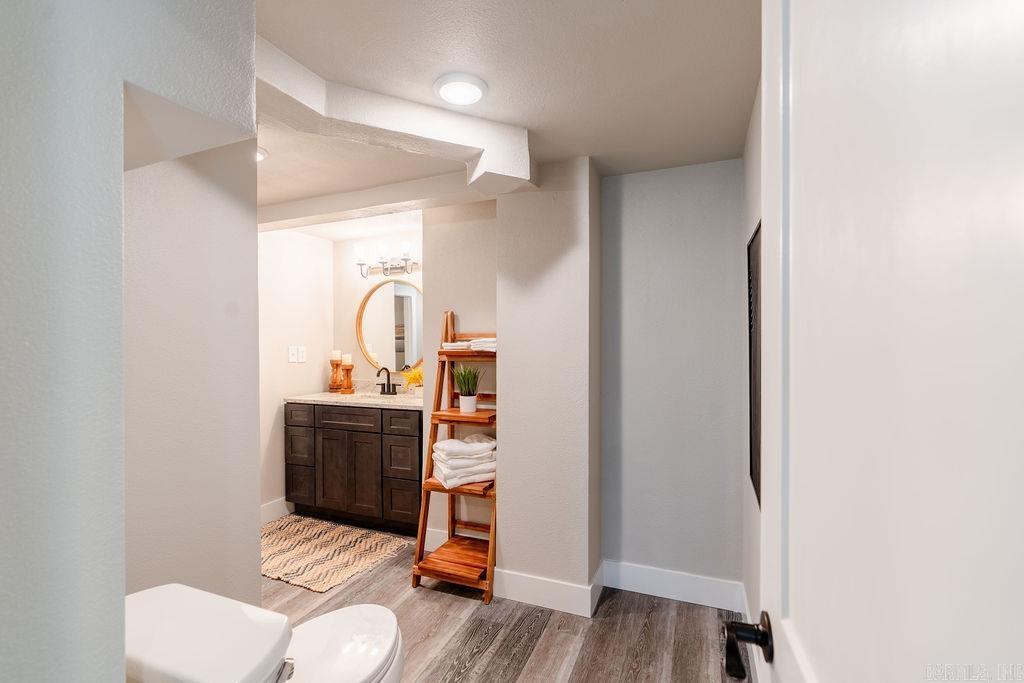 LAKEWOOD ESTATES - Residential