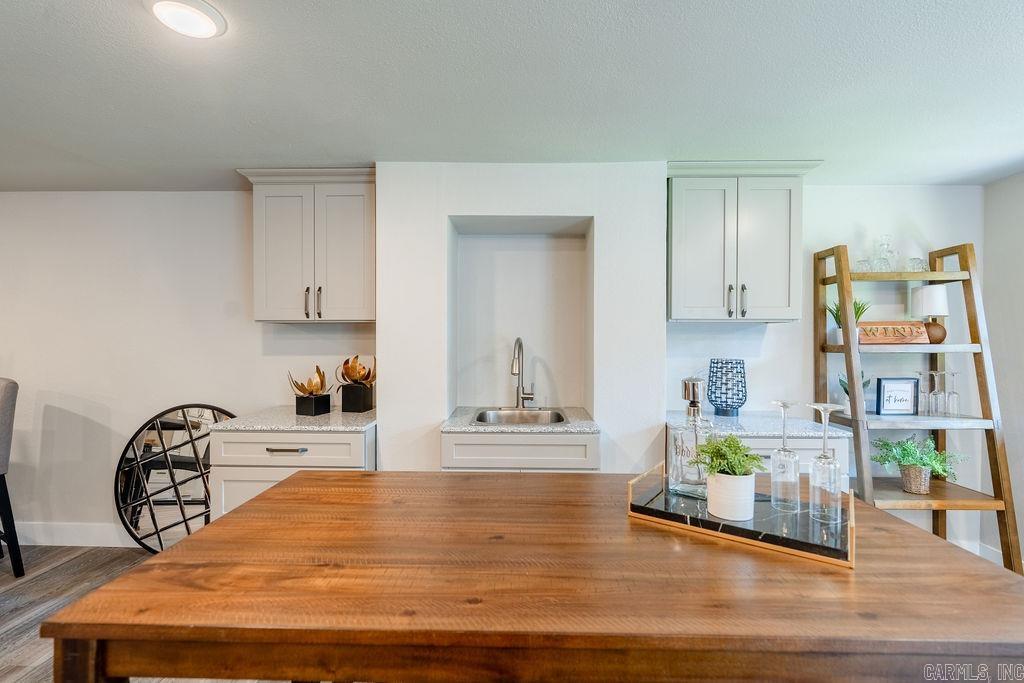 LAKEWOOD ESTATES - Residential