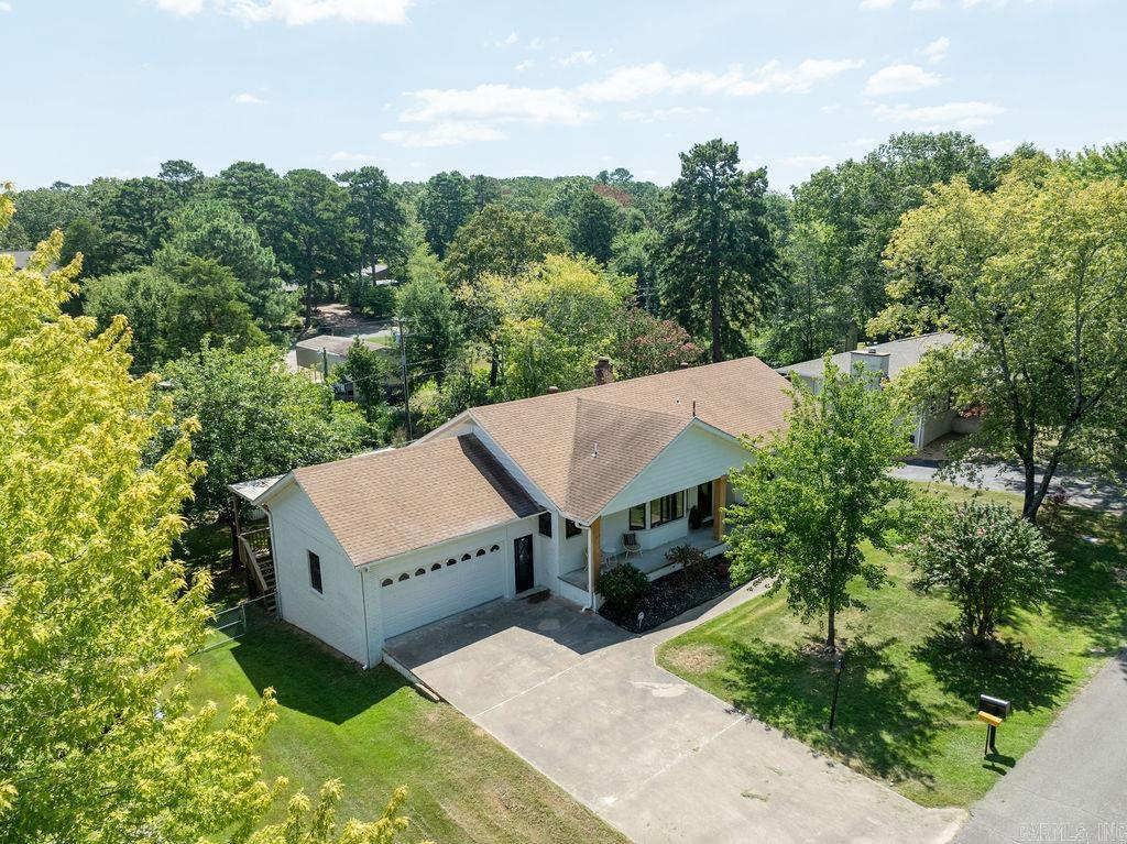 LAKEWOOD ESTATES - Residential