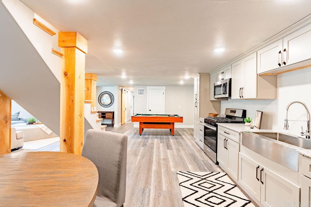 LAKEWOOD ESTATES - Residential