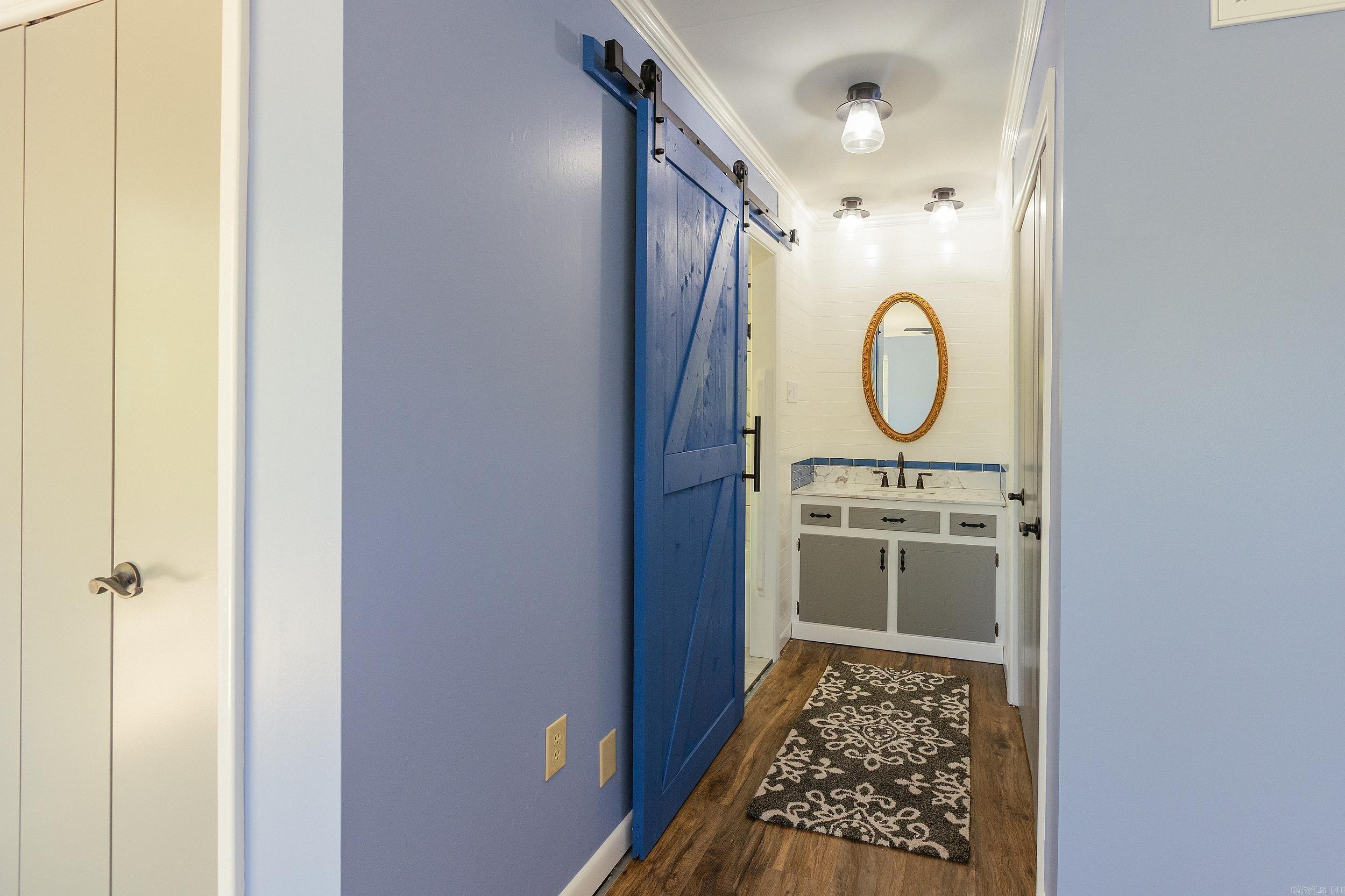 INDIAN HILLS - Residential