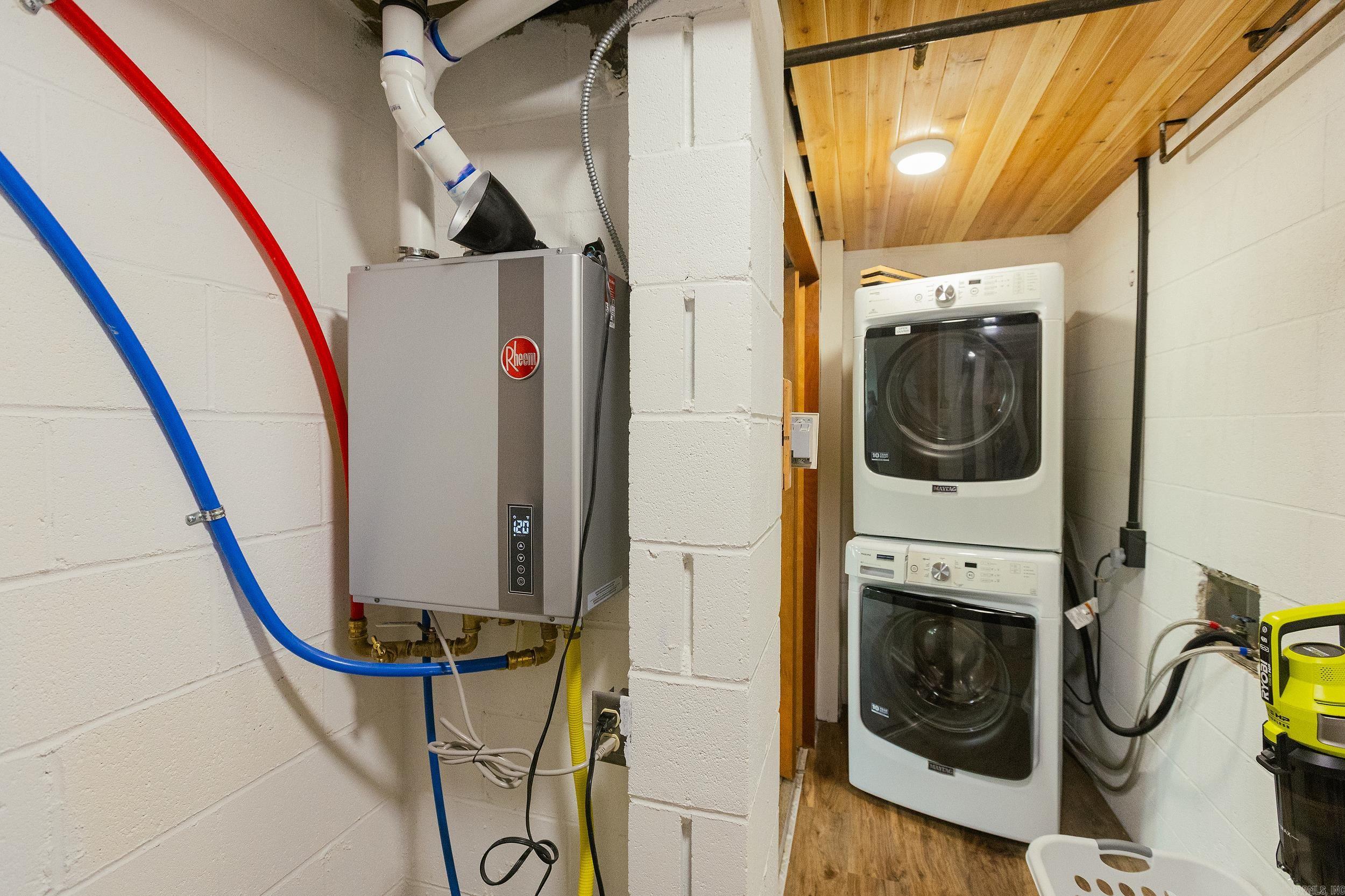 INDIAN HILLS - Residential