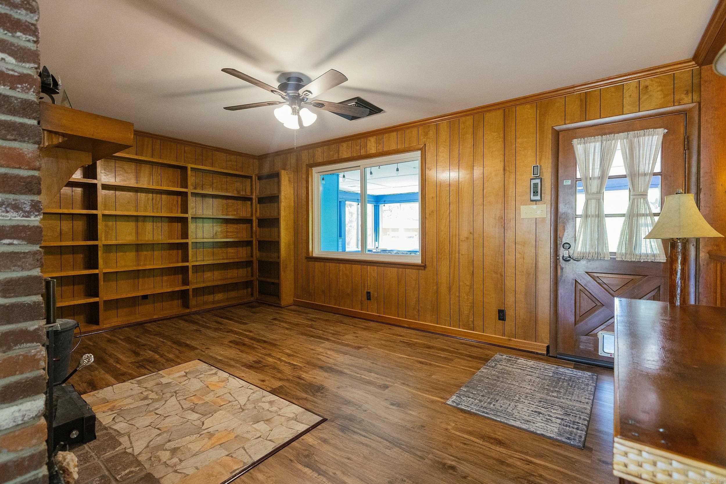 INDIAN HILLS - Residential