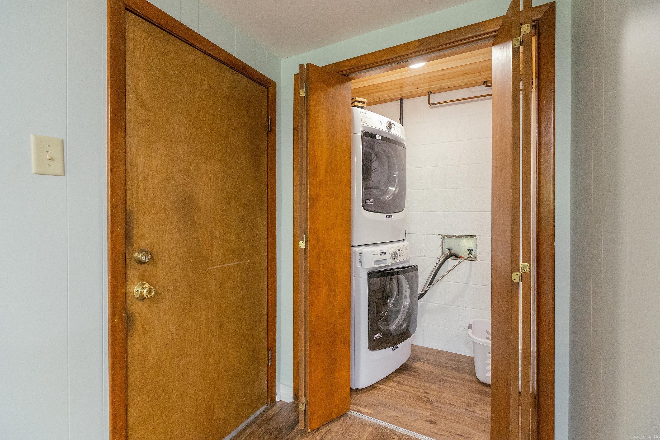 INDIAN HILLS - Residential