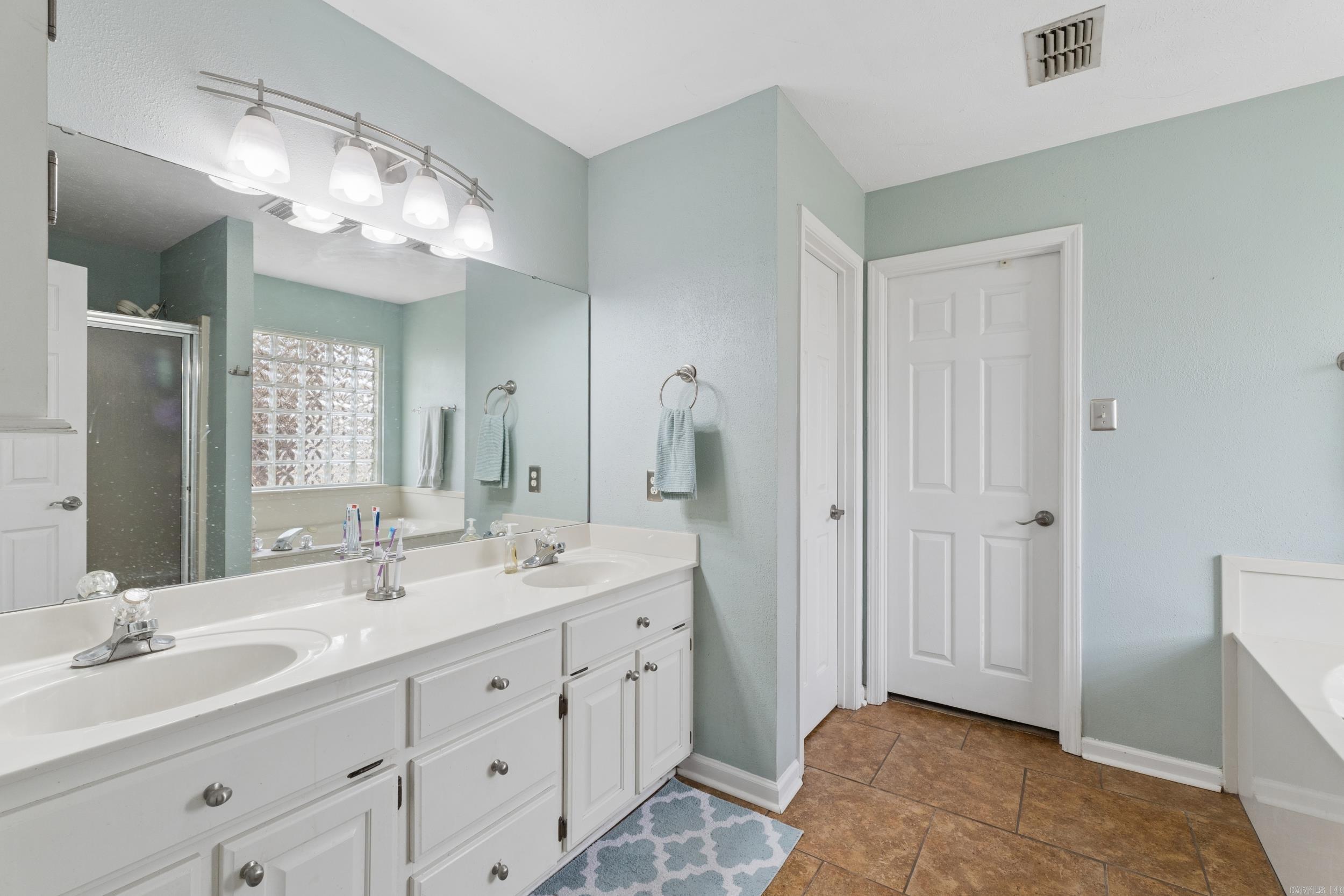 Quail Hollow - Residential