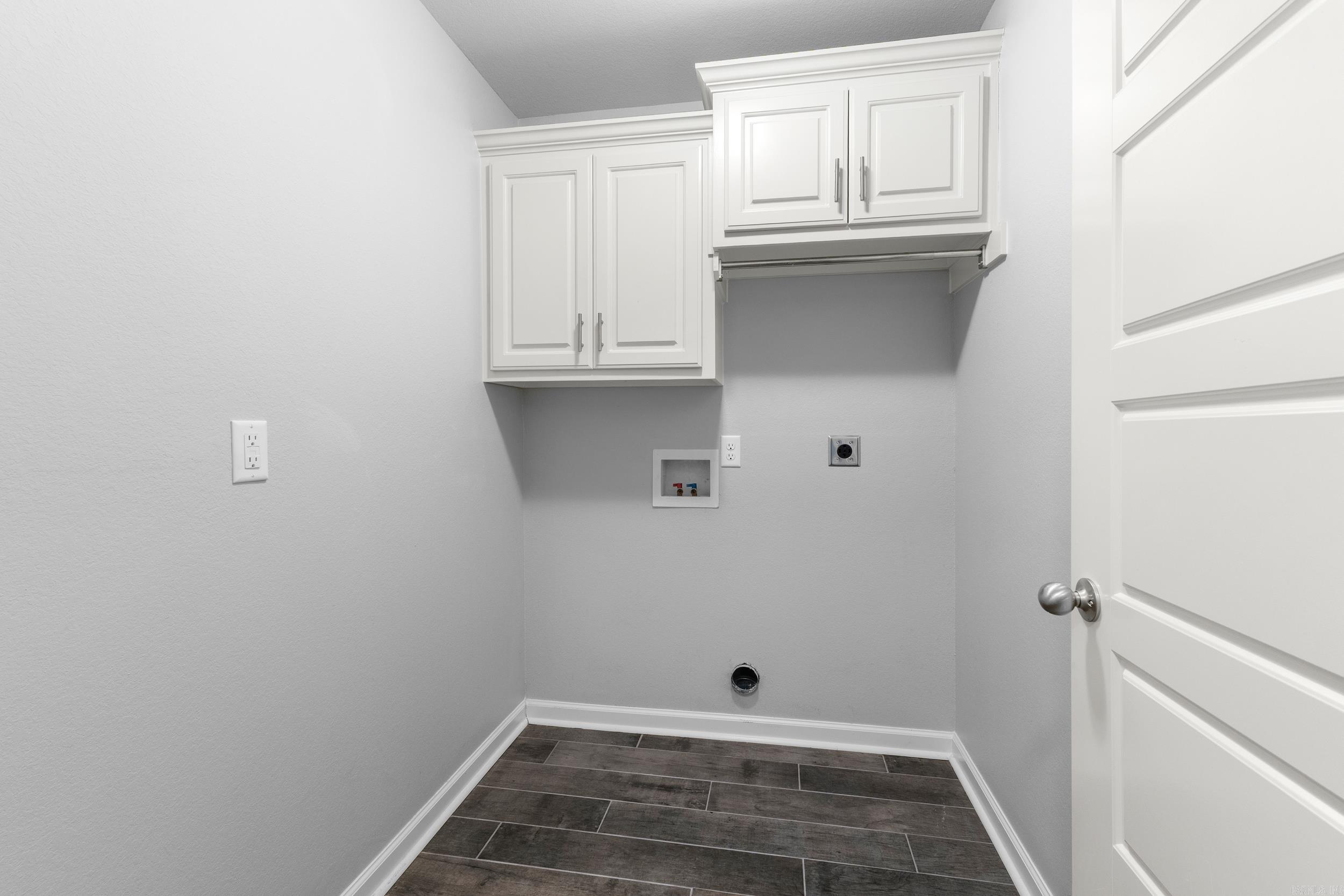 HUNTERS RUN - Residential