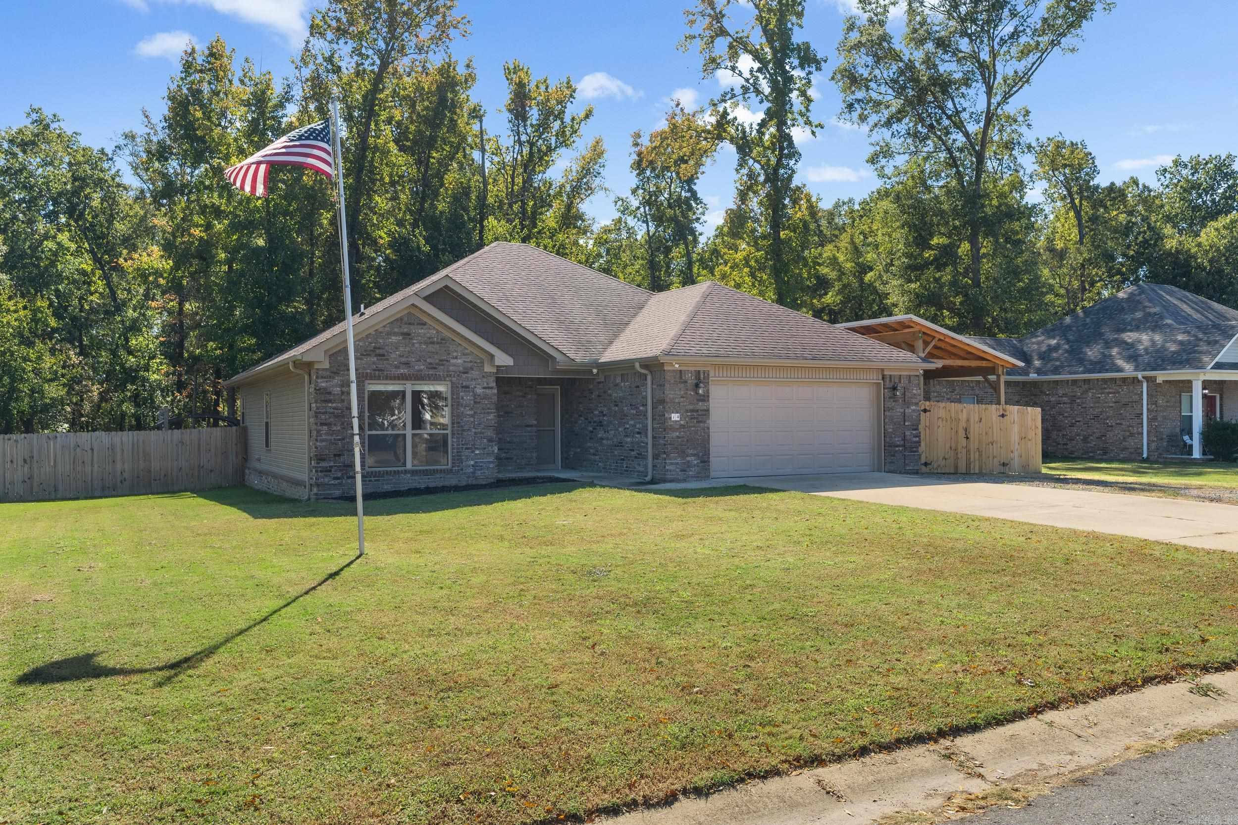 HUNTERS RUN - Residential