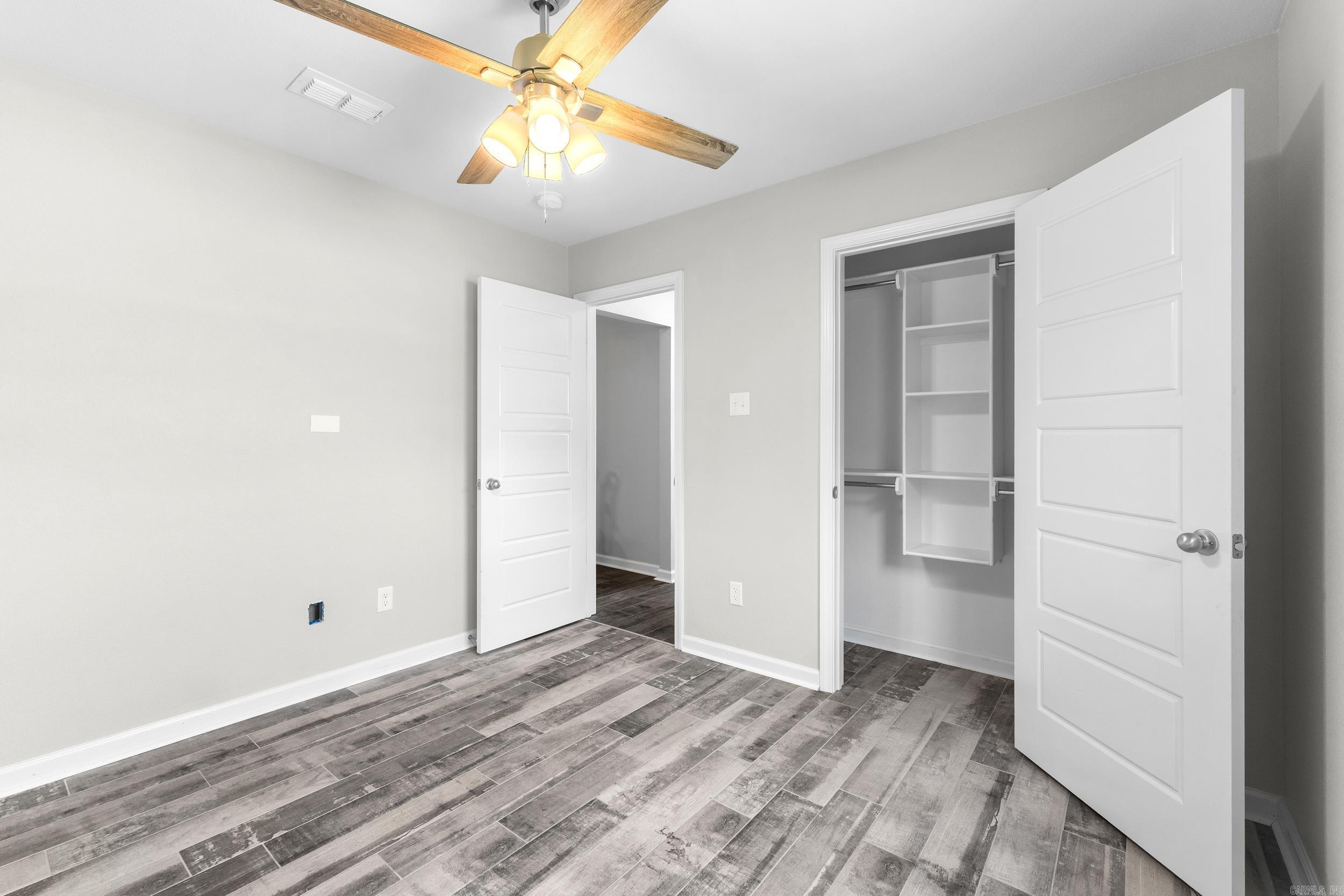 HUNTERS RUN - Residential